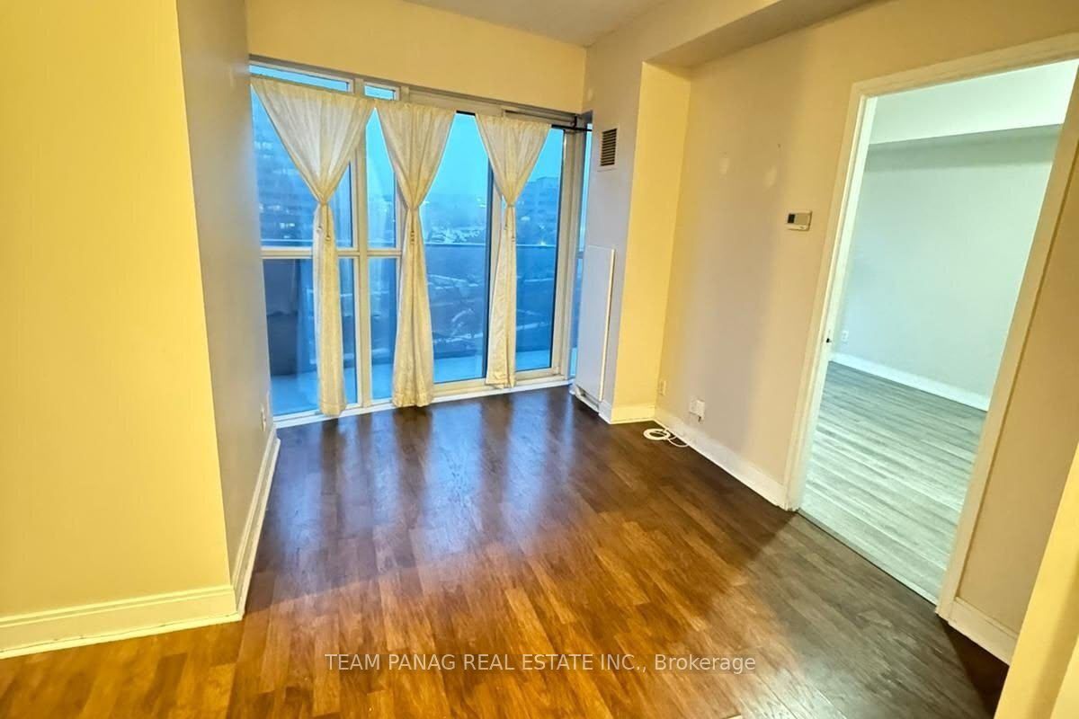 60 Absolute Avenue 504 Property Photo 8