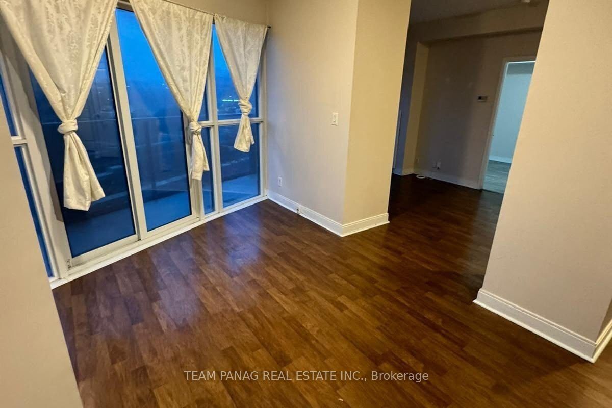 60 Absolute Avenue 504 Property Photo 9
