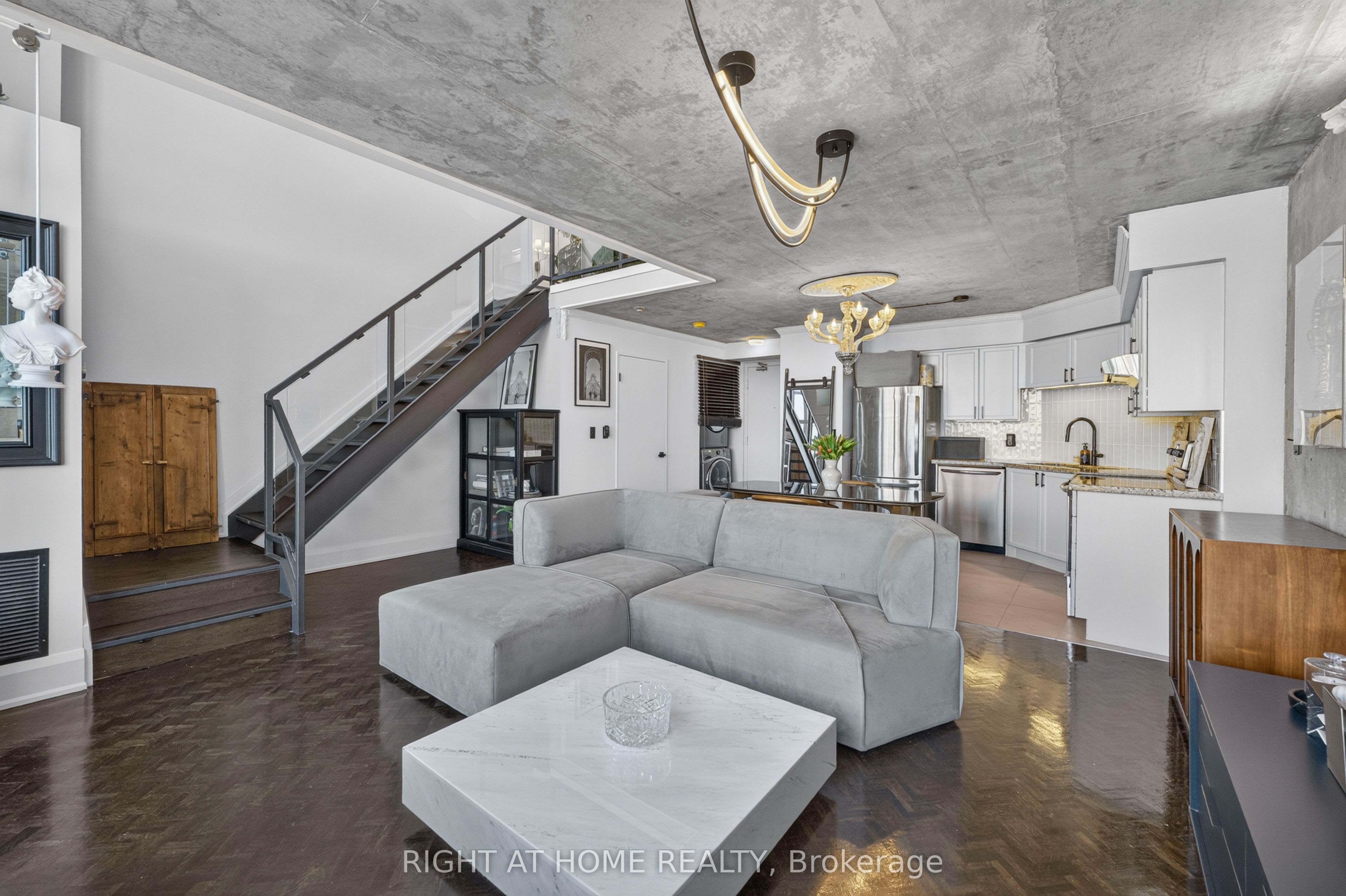 250 Manitoba Street 612 Property Photo 8