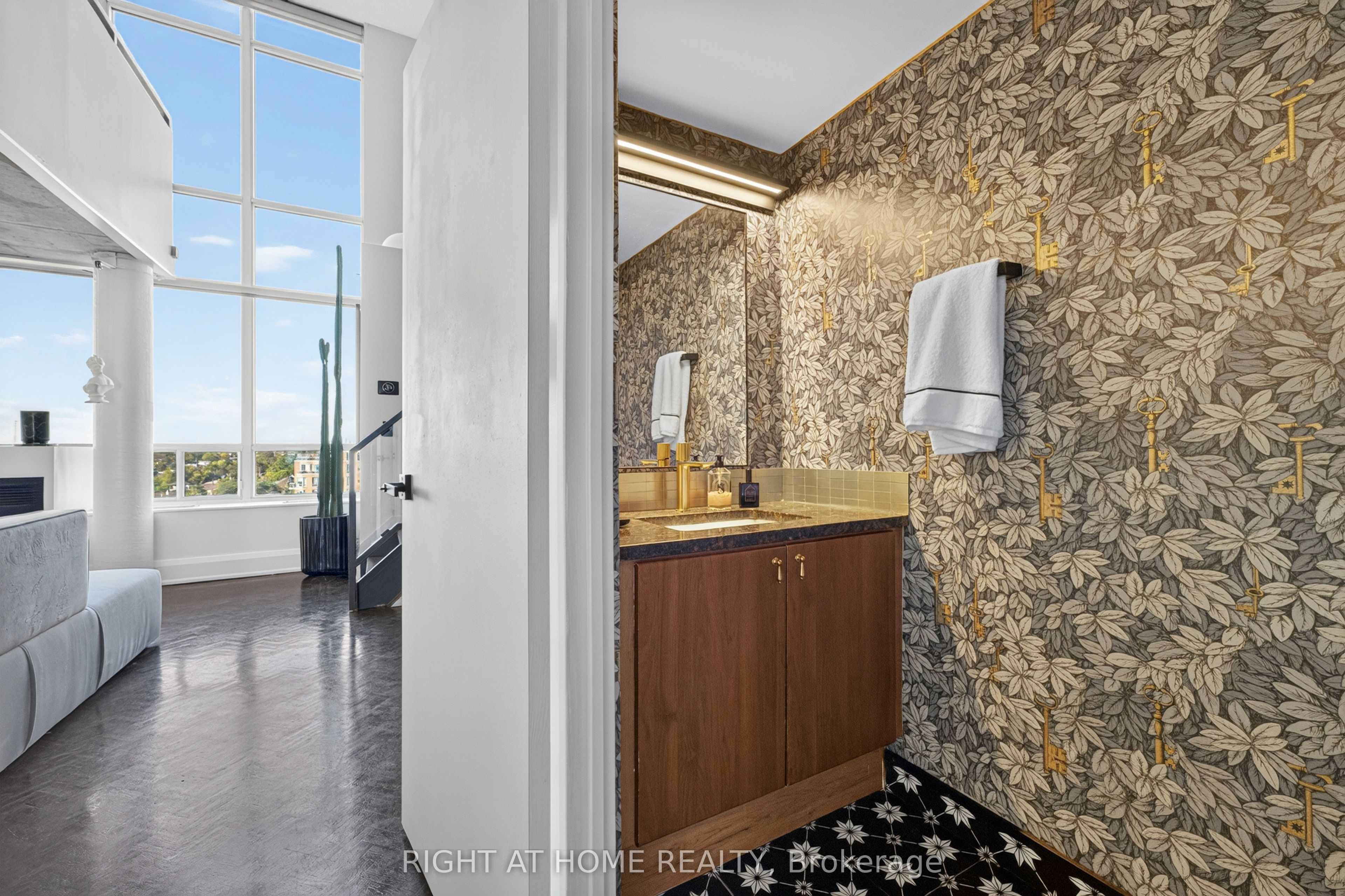 250 Manitoba Street 612 Property Photo 10
