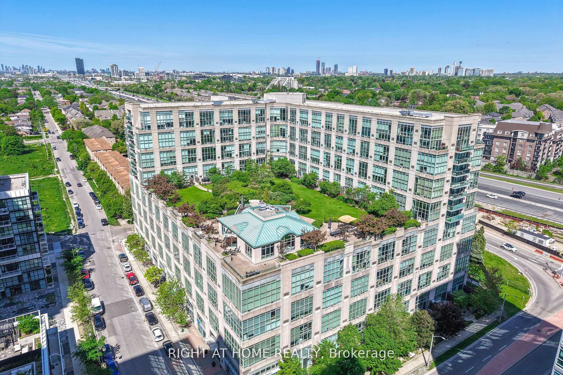 250 Manitoba Street 612 Property Photo 27