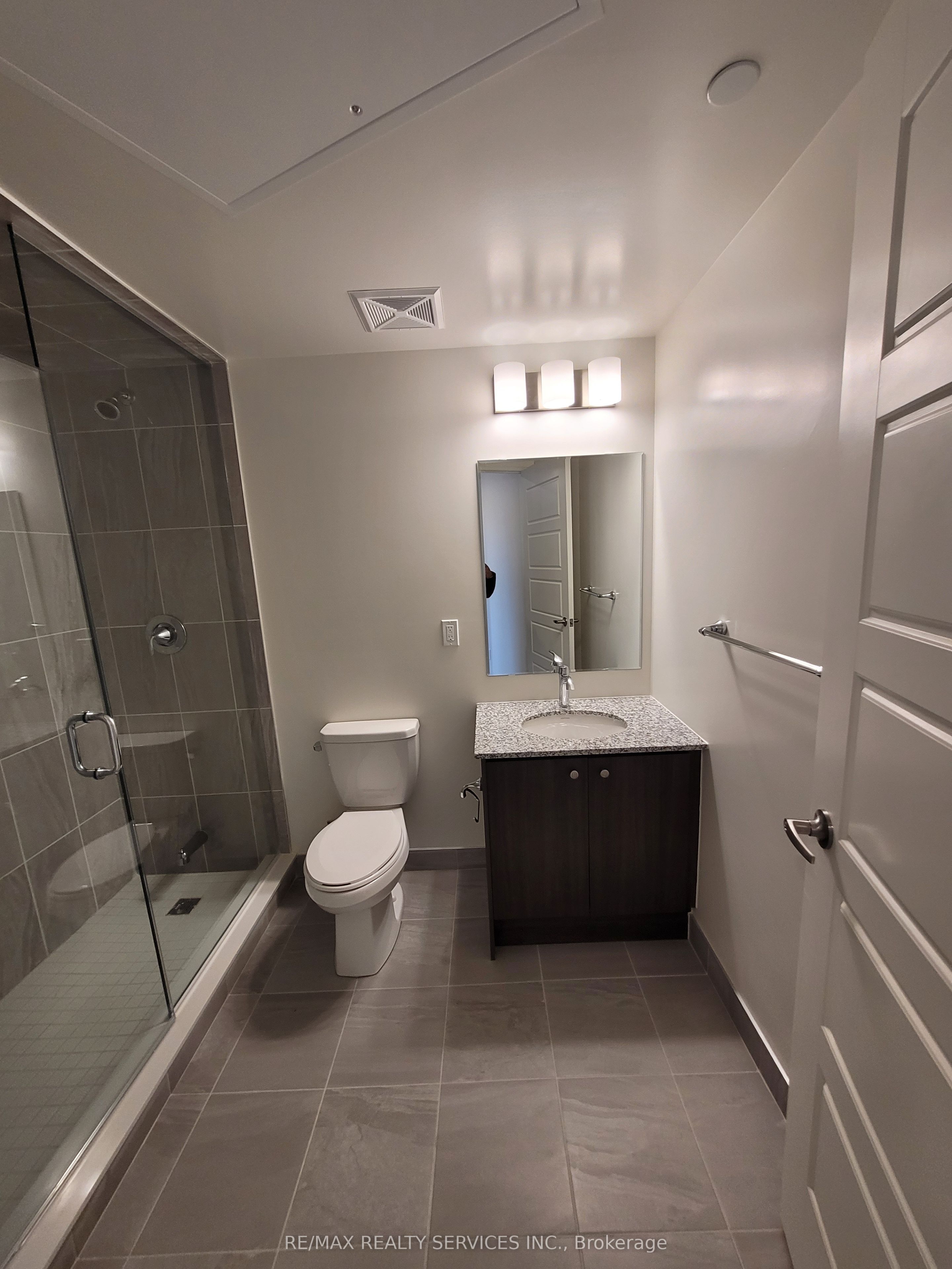3006 William Cutmore Boulevard 212 Property Photo 3