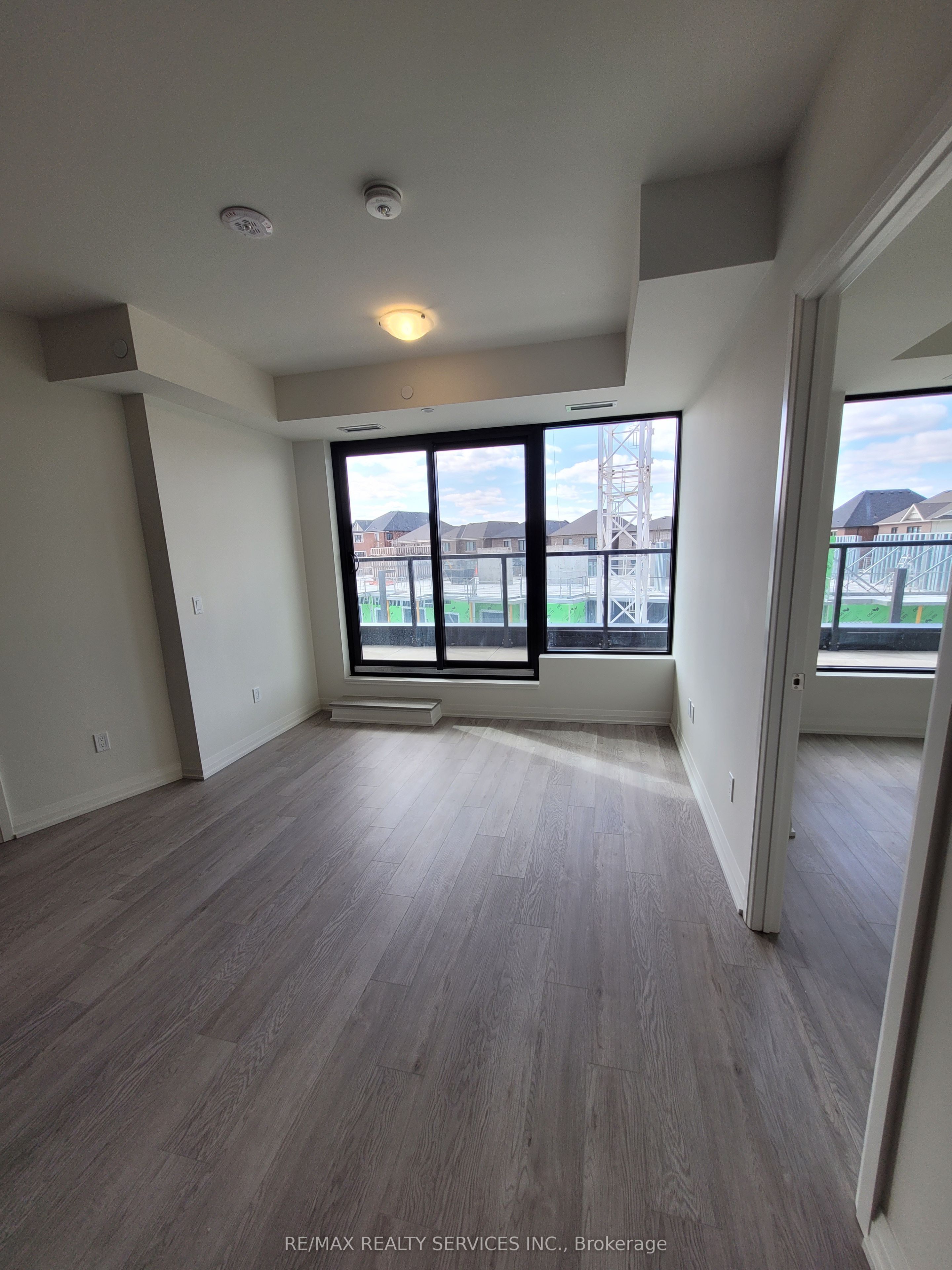 3006 William Cutmore Boulevard 212 Property Photo 8