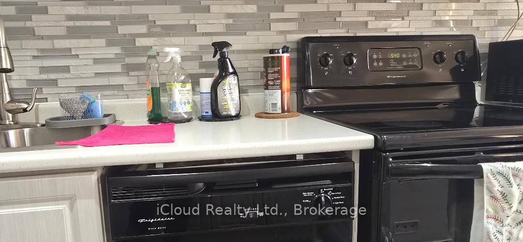 600 Rexdale Boulevard 706 Property Photo 18