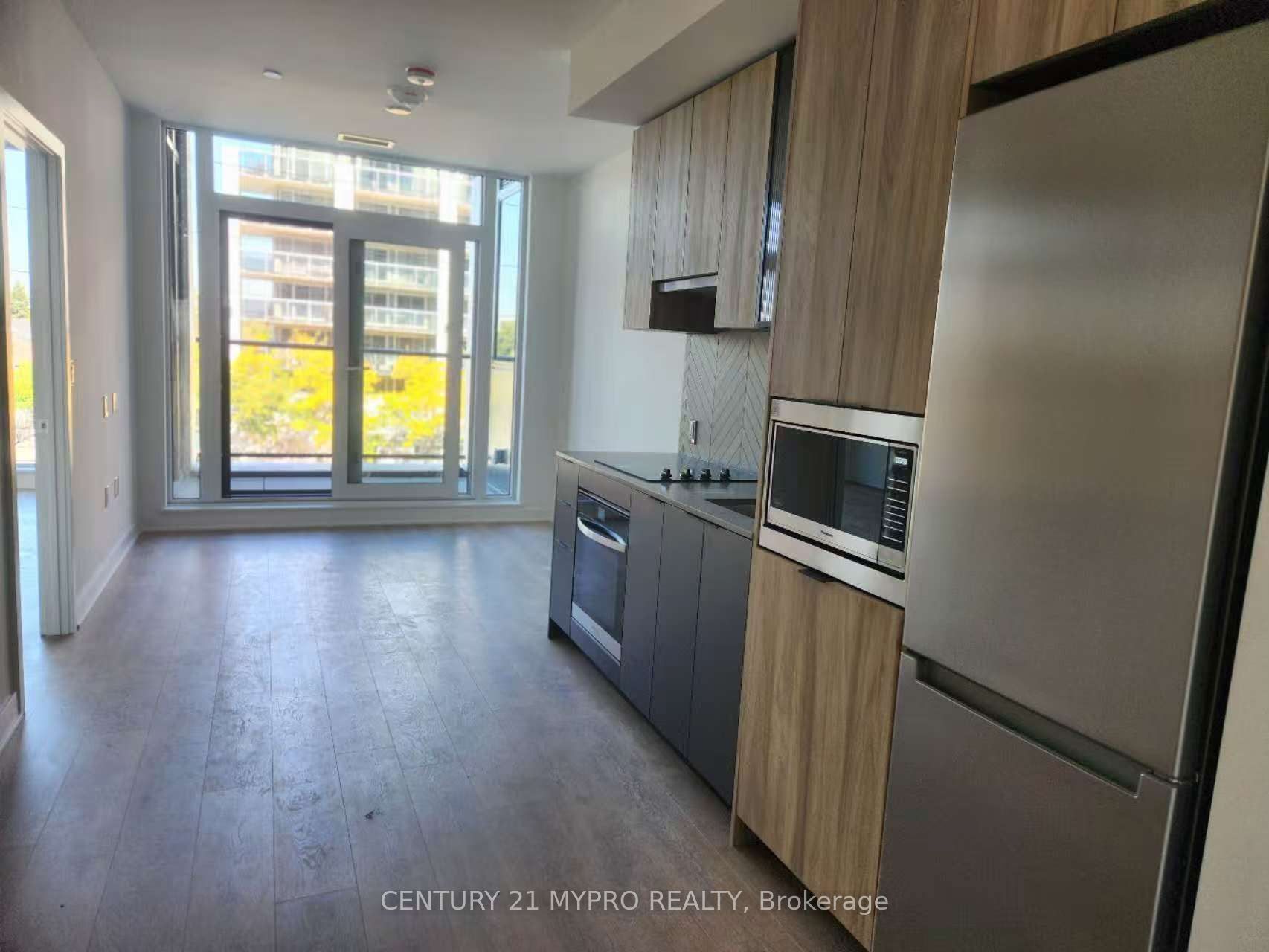 1037 The Queensway 218 Property Photo 5