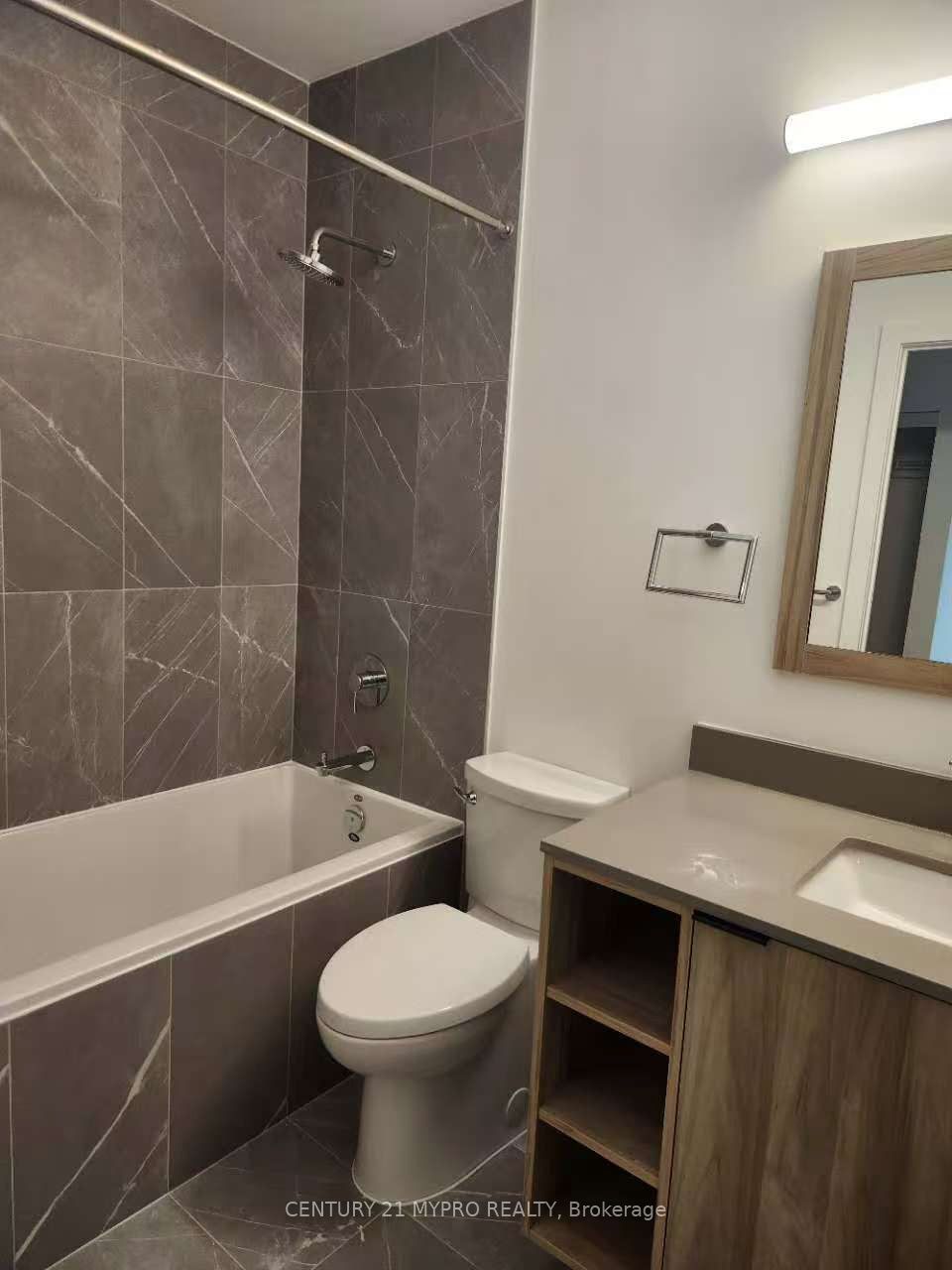 1037 The Queensway 218 Property Photo 14