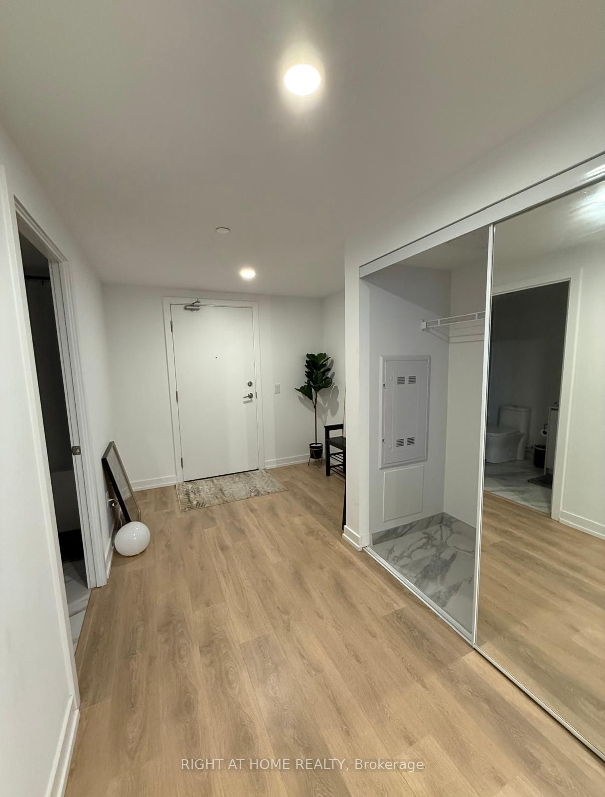 1100 Sheppard Avenue W 905 Property Photo 12