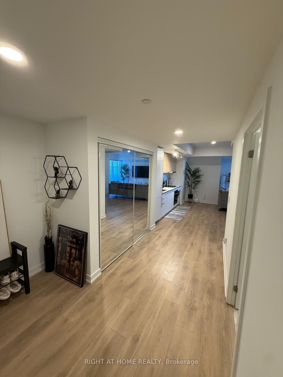 1100 Sheppard Avenue W 905 Property Photo 15