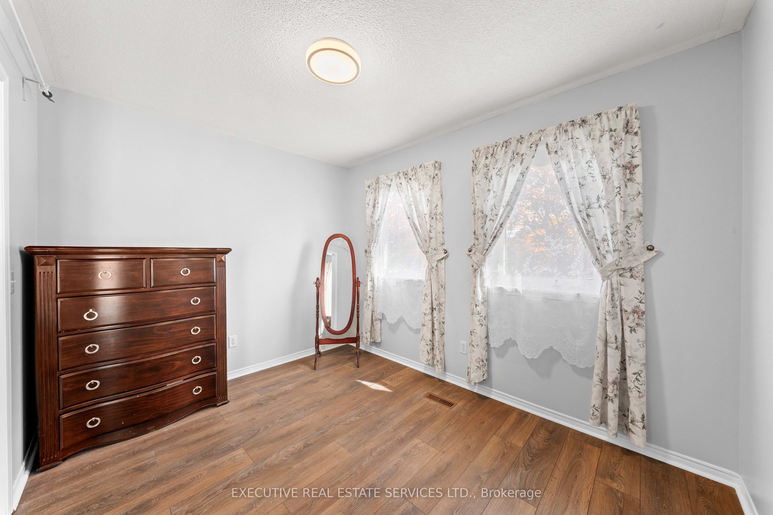 56 Pleasant Valley Place Property Photo 24