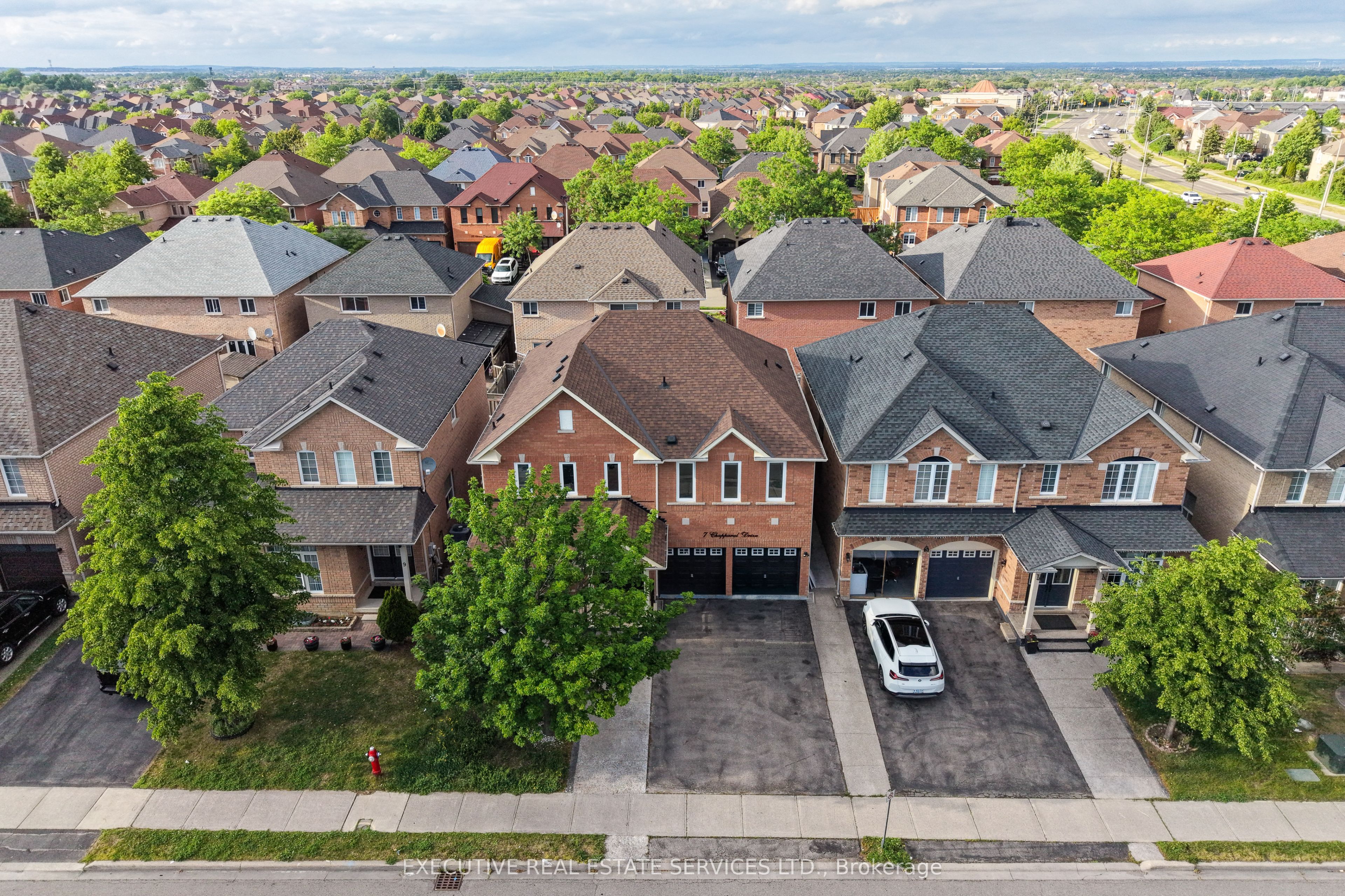 7 Chapparal Drive Property Photo 2