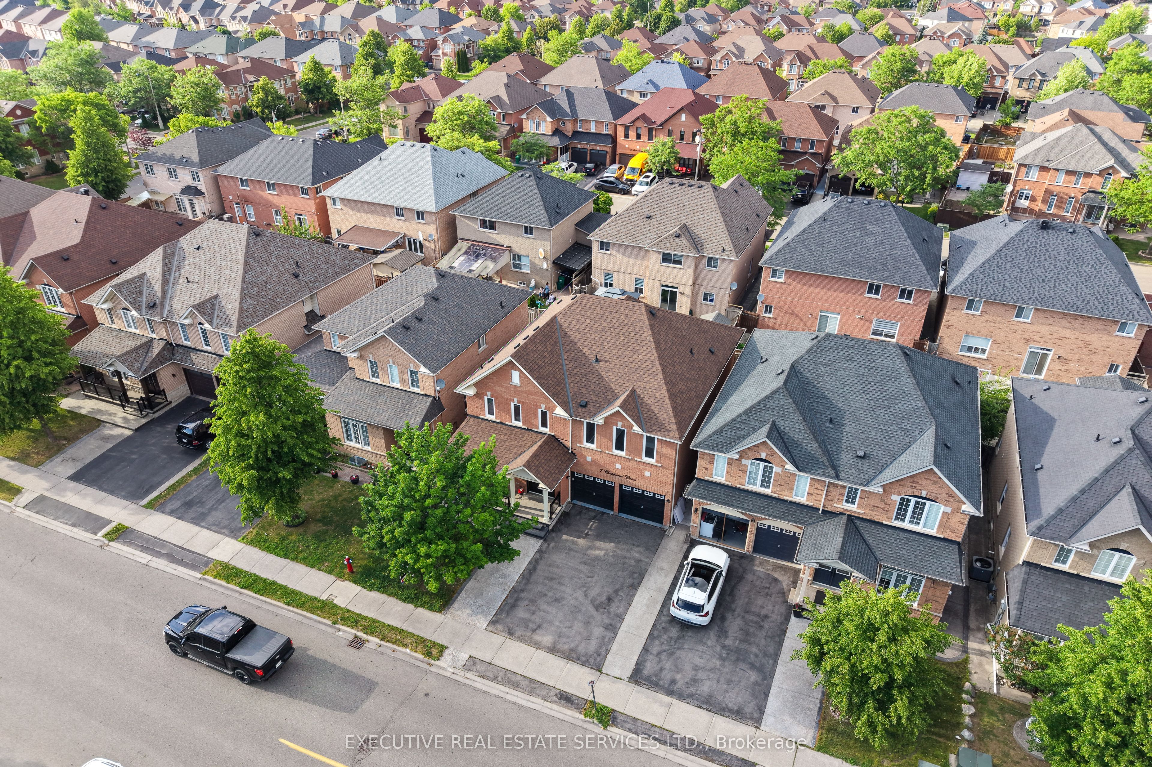 7 Chapparal Drive Property Photo 3