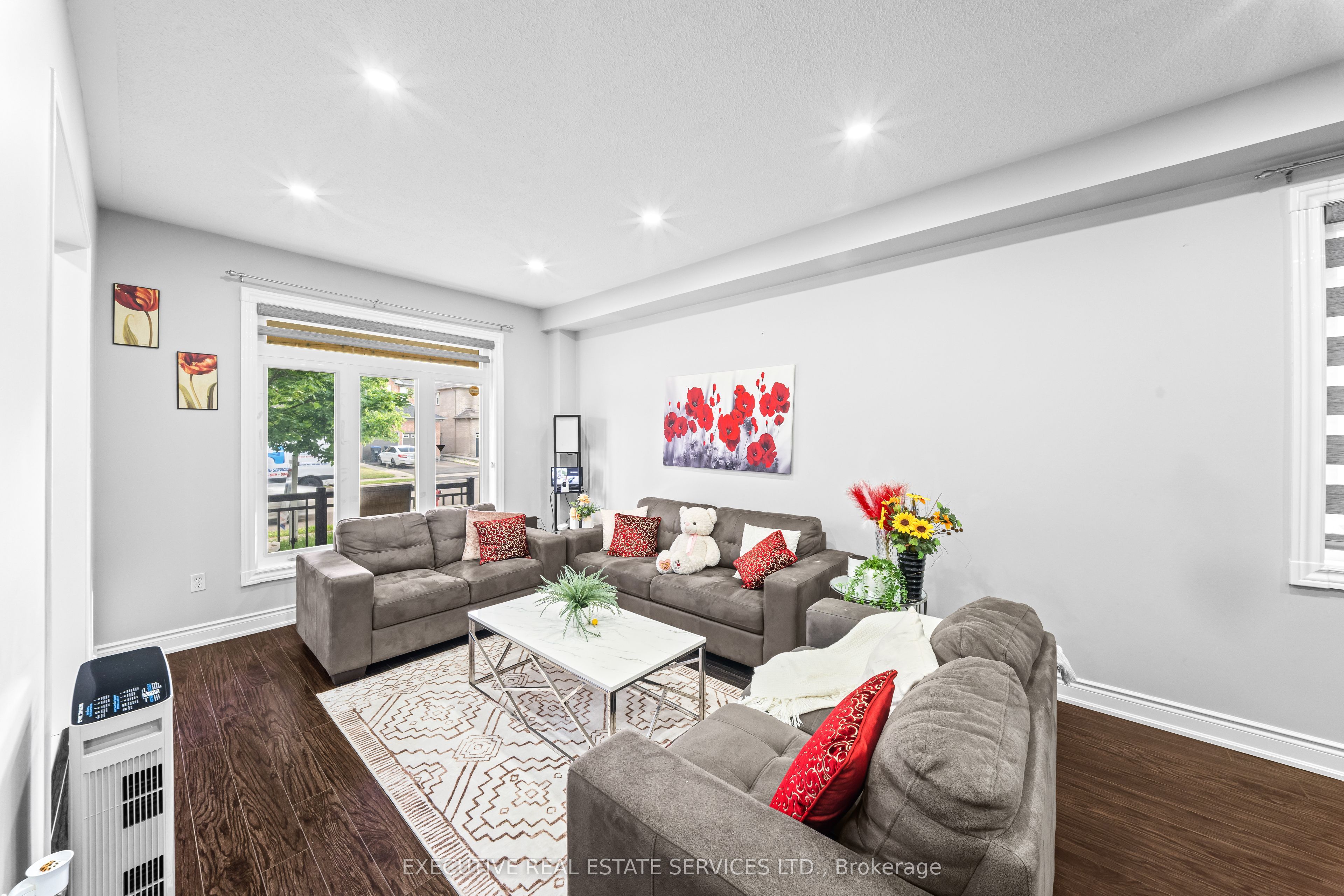7 Chapparal Drive Property Photo 9
