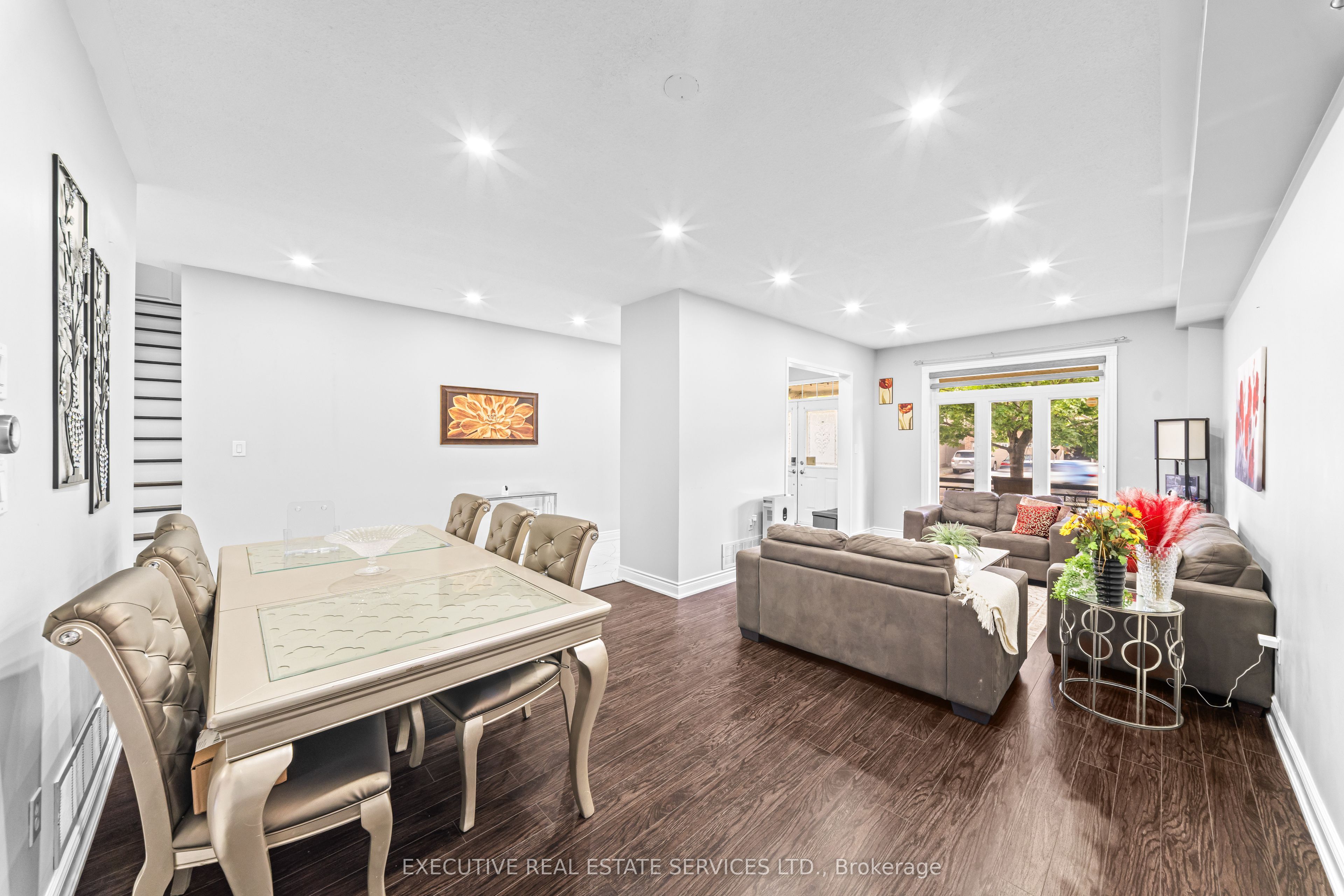 7 Chapparal Drive Property Photo 10