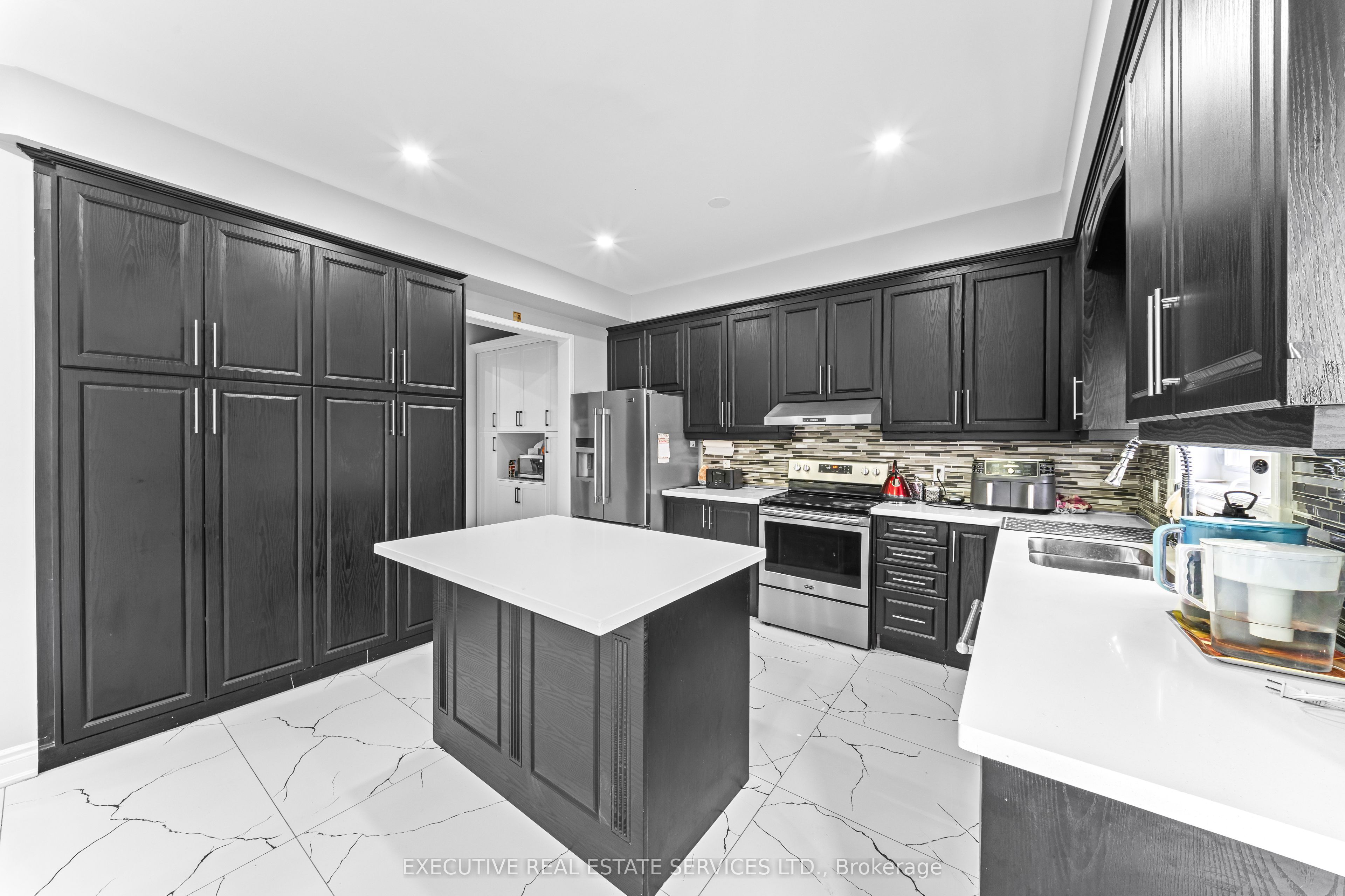7 Chapparal Drive Property Photo 18