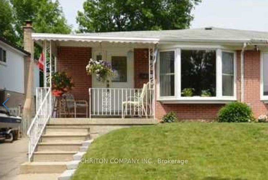 566 Chantenay Drive Upper Property Photo 1