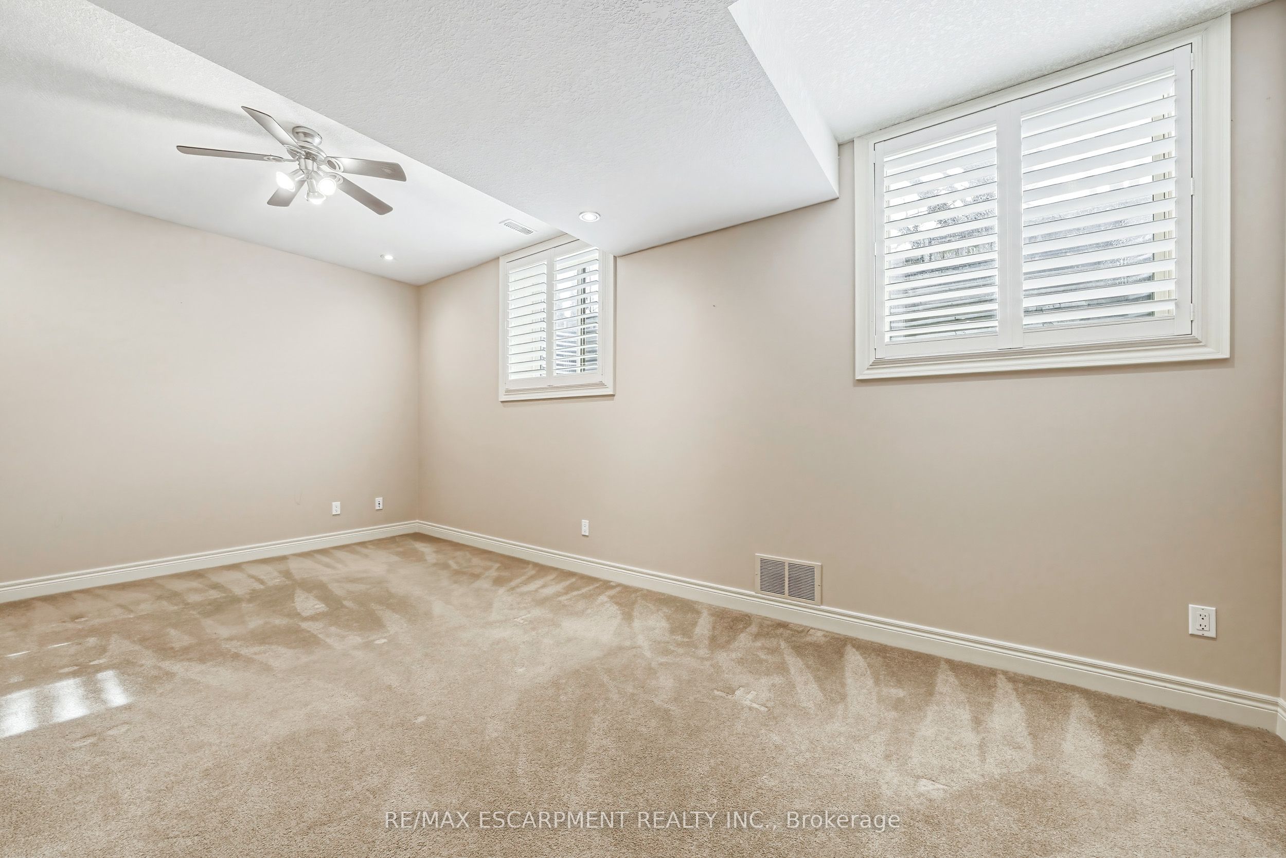 976 Shadeland Avenue 3 Property Photo 36