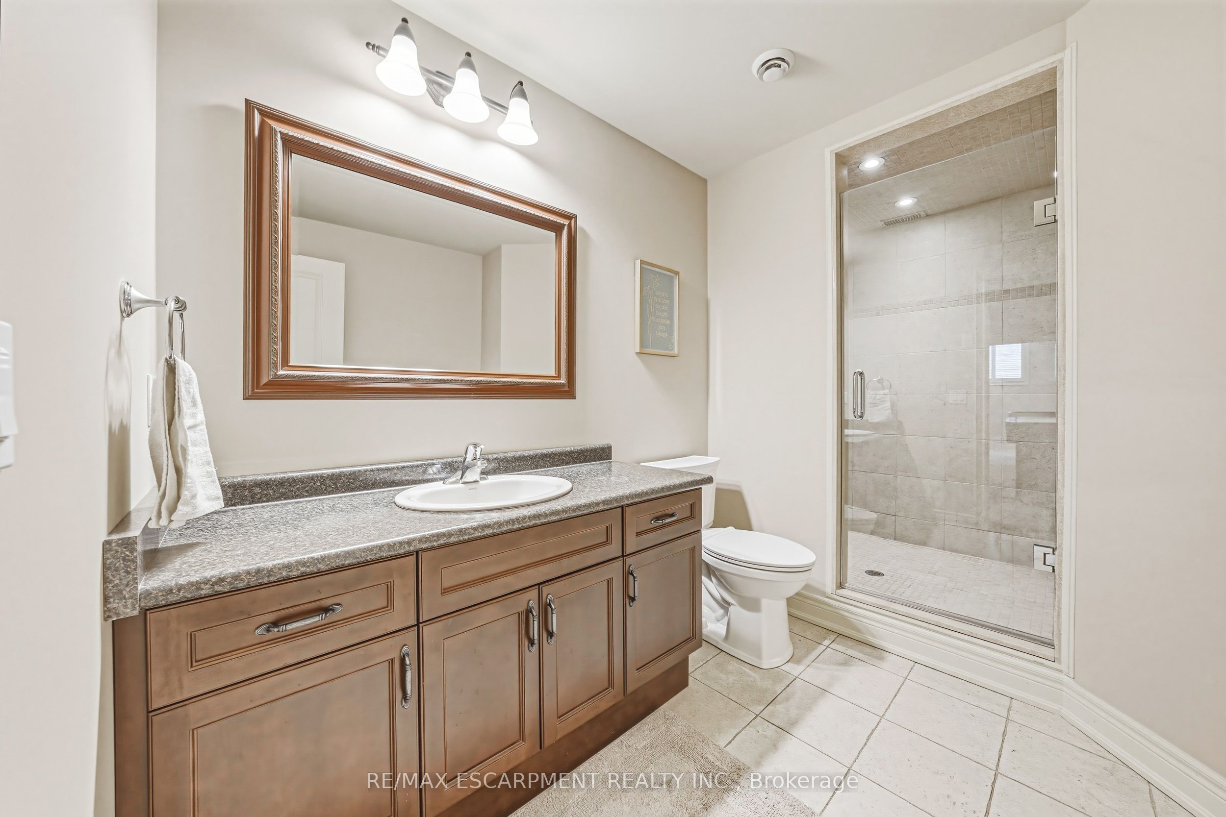 976 Shadeland Avenue 3 Property Photo 39