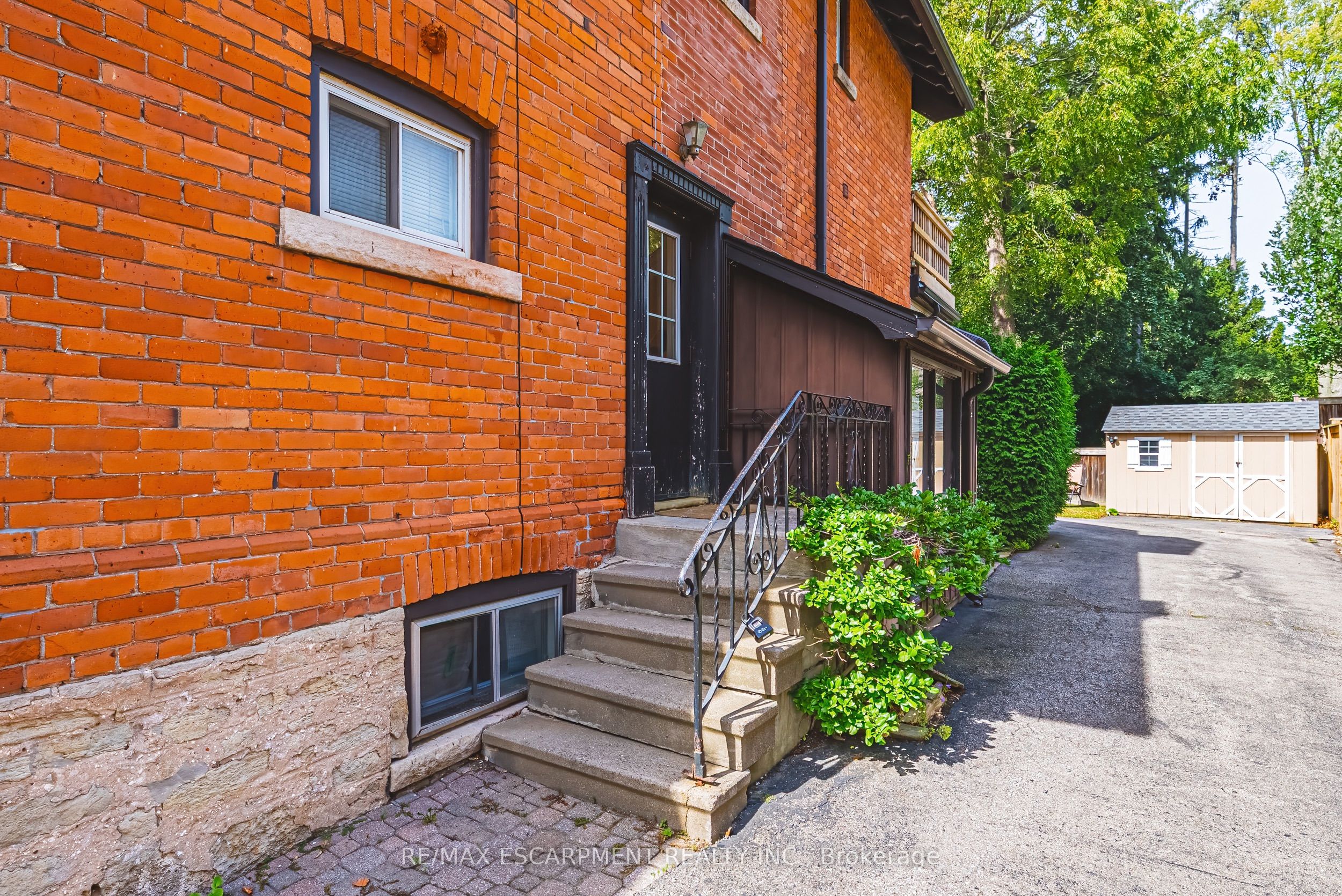 2177 Lakeshore Road Property Photo 41