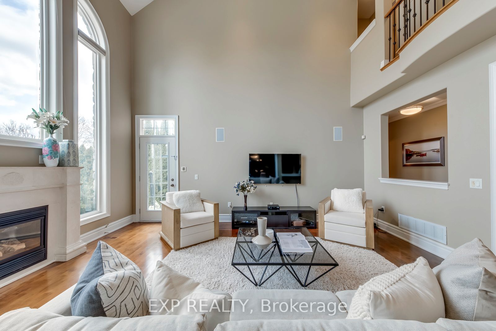 530 Golfview Court Property Photo 14