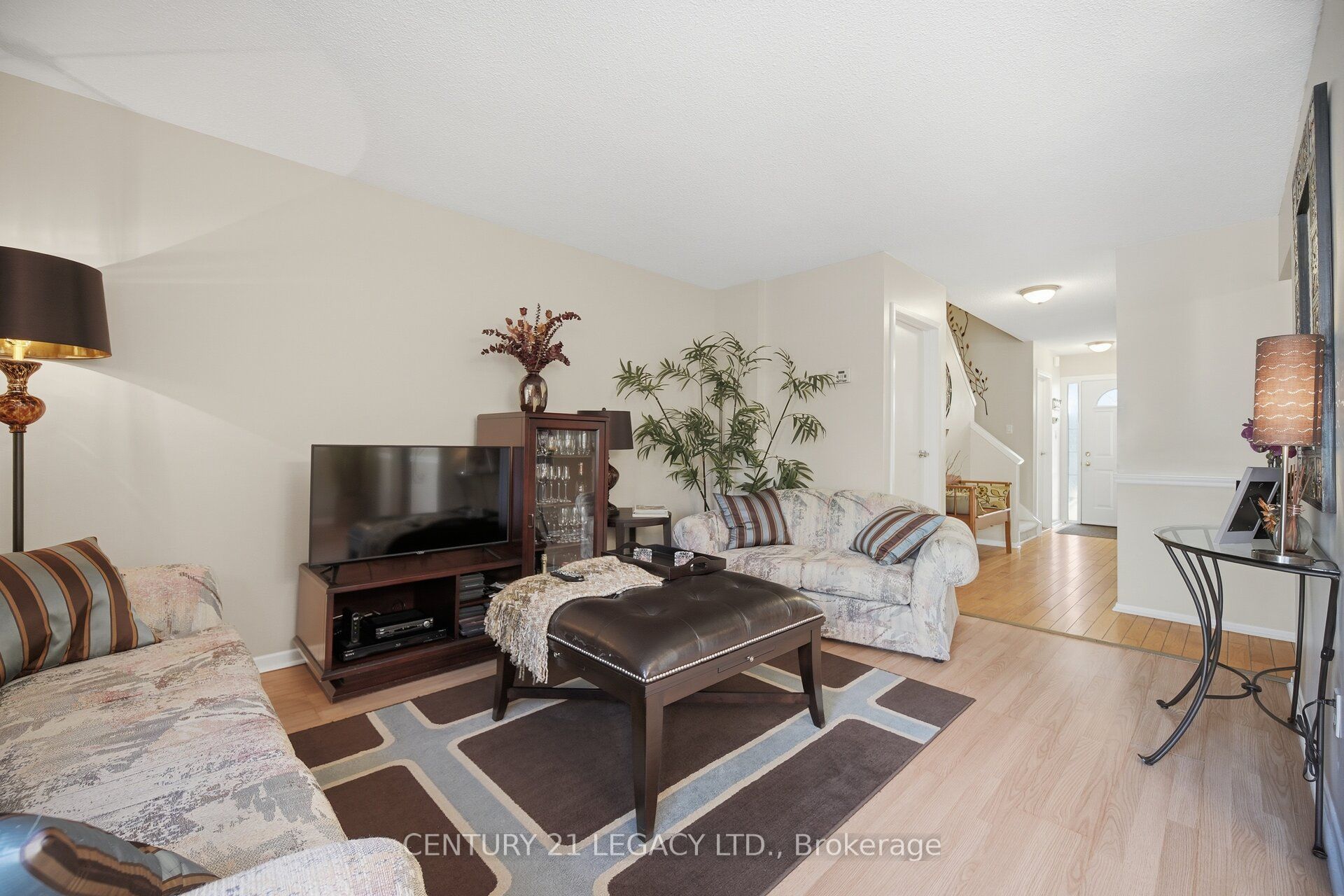 4171 Glen Erin Drive 23 Property Photo 5