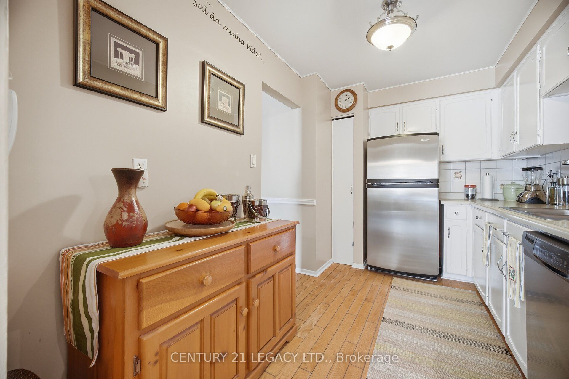 4171 Glen Erin Drive 23 Property Photo 12