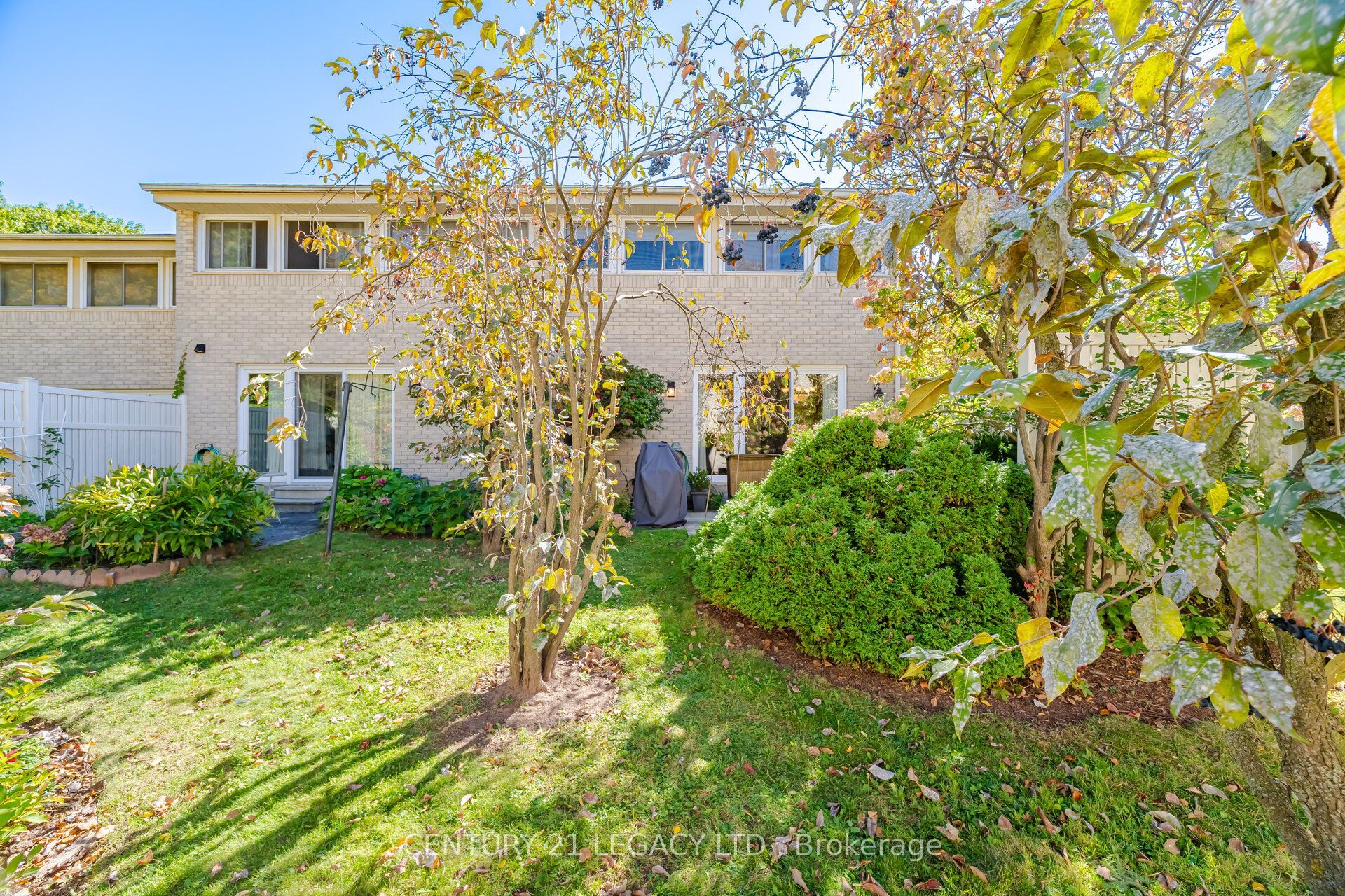 4171 Glen Erin Drive 23 Property Photo 40