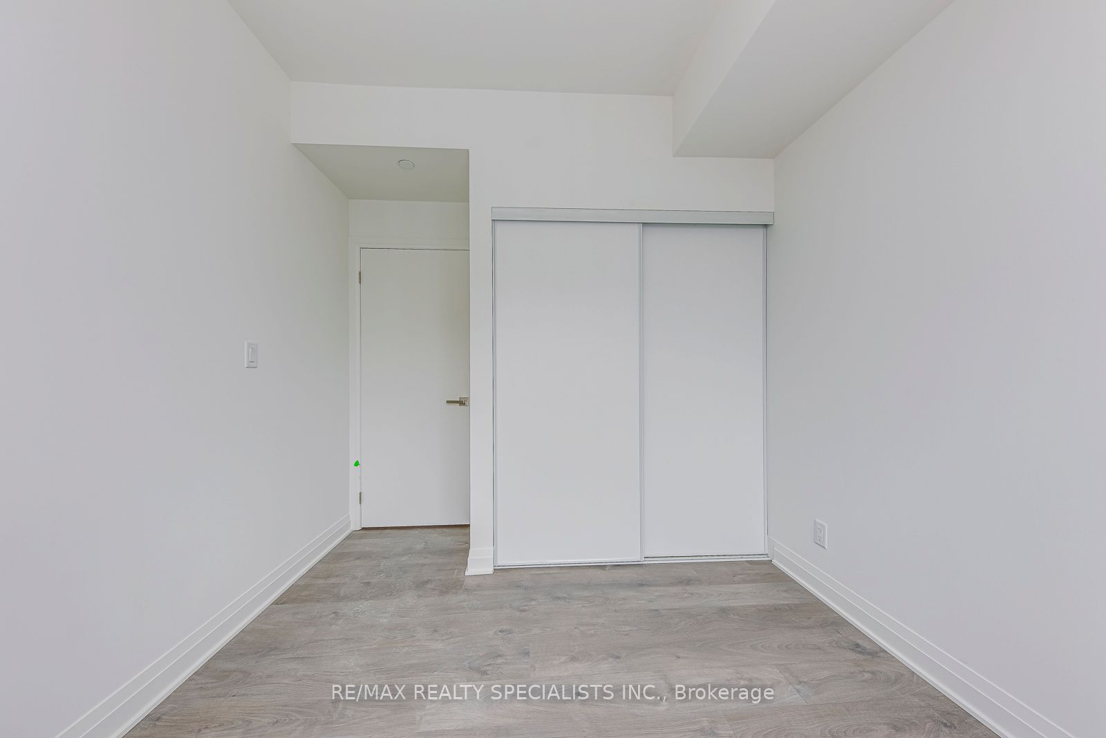 4015 The Exchange 4102 Property Photo 30
