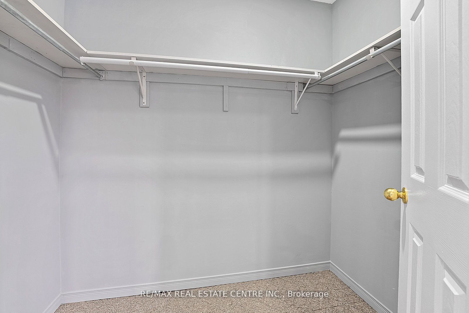 5382 Longhouse Crescent Upper Property Photo 29