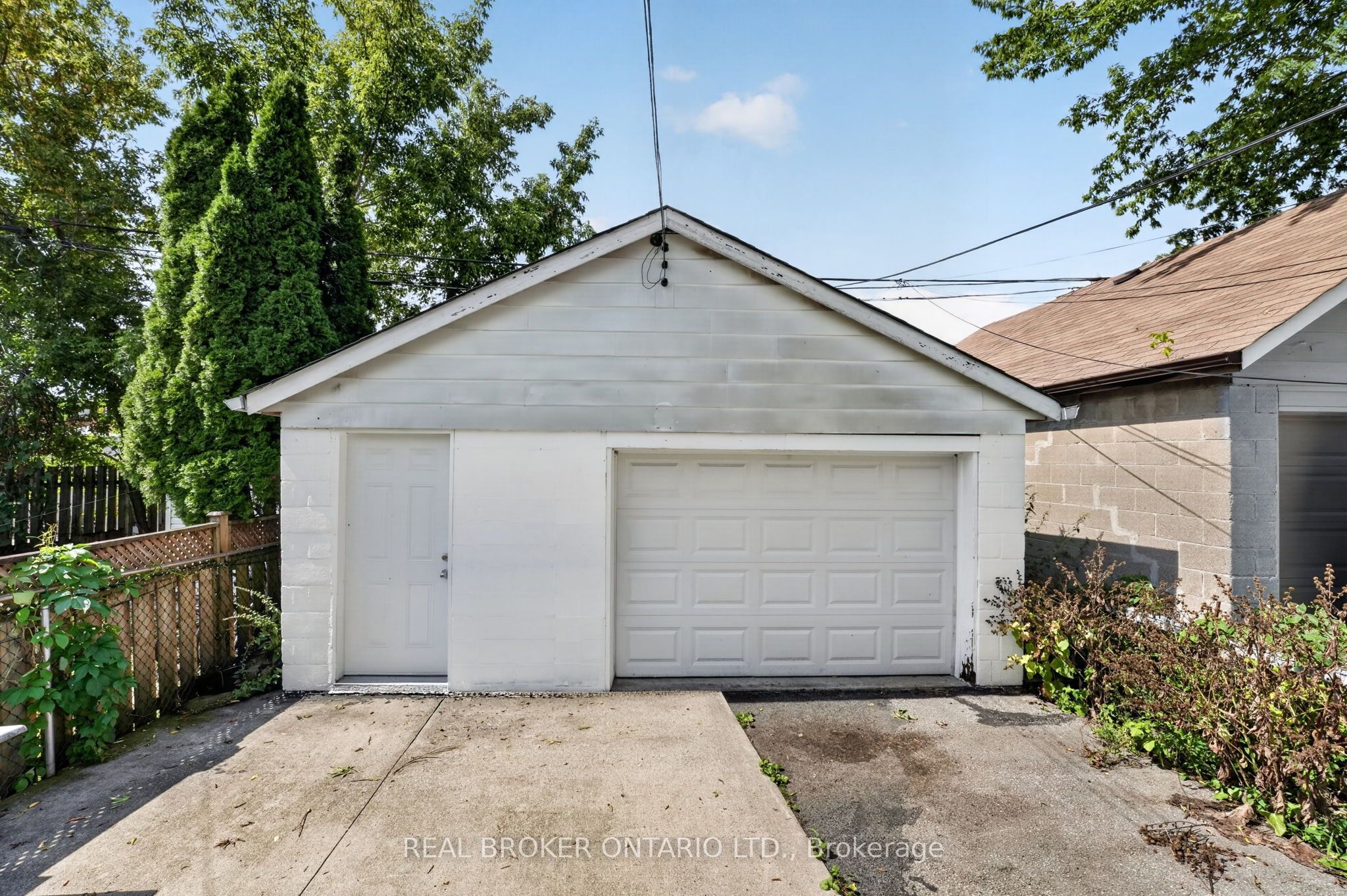 238 Chambers Avenue Property Photo 6