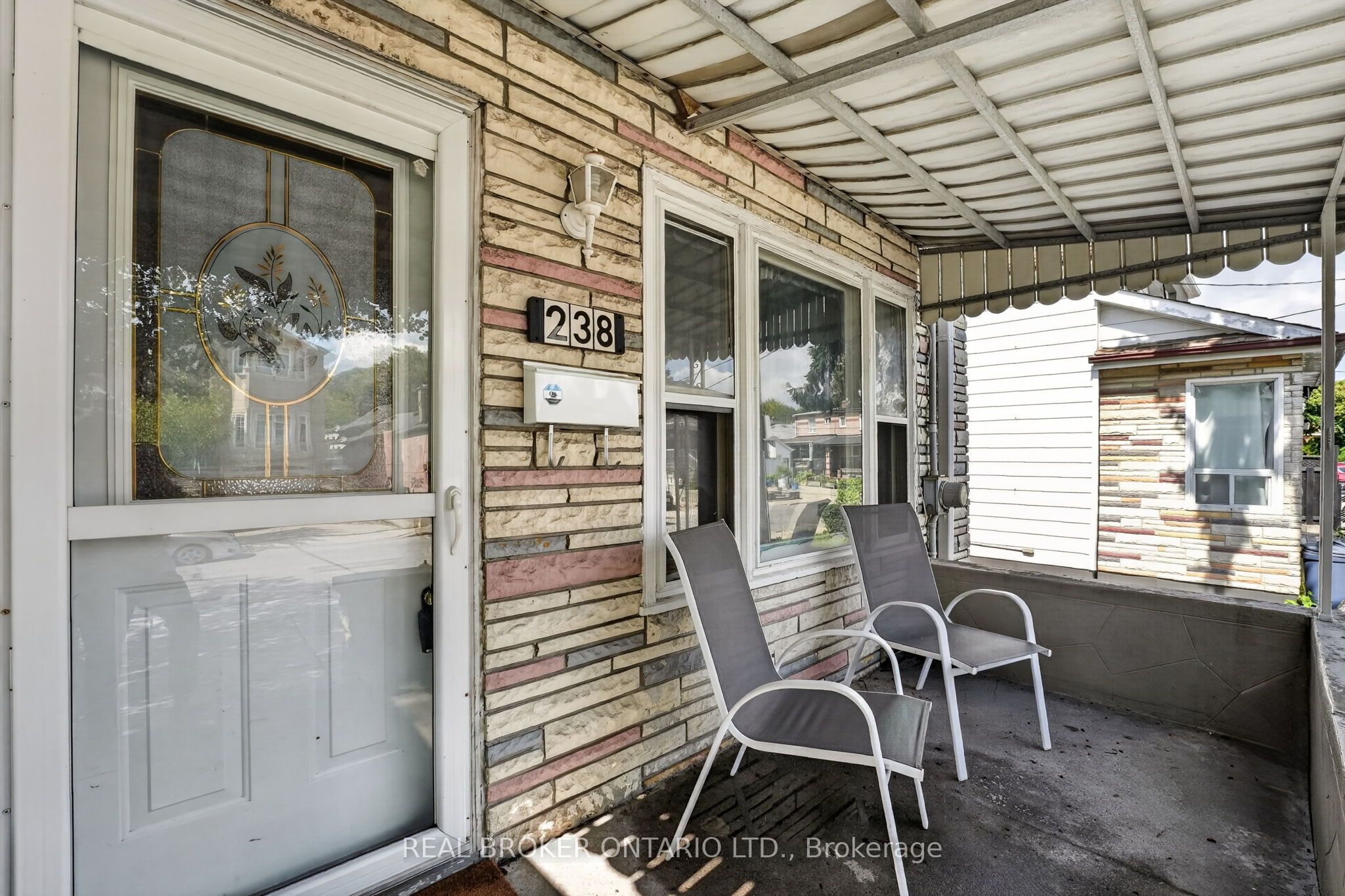 238 Chambers Avenue Property Photo 9