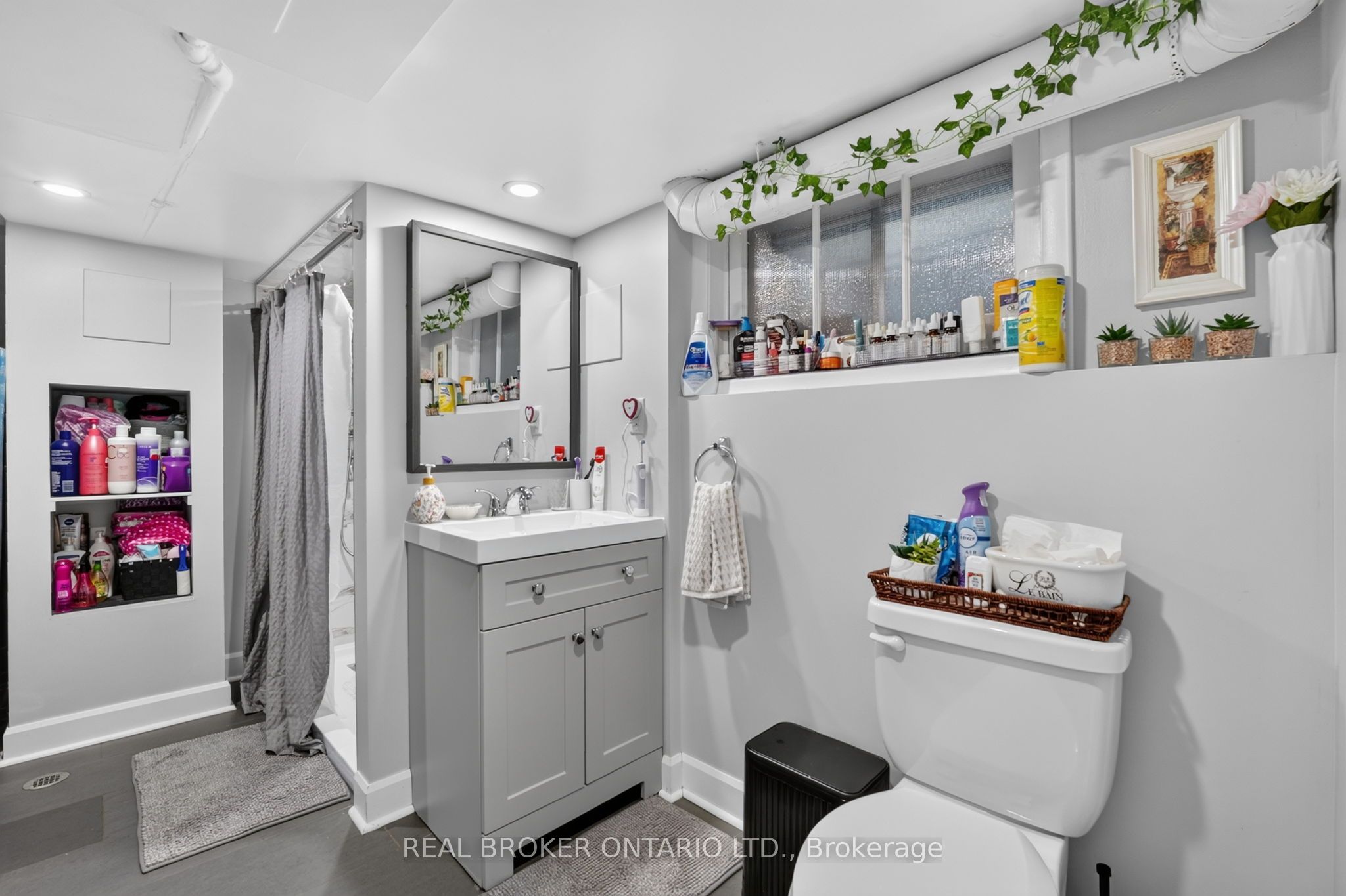 238 Chambers Avenue Property Photo 35