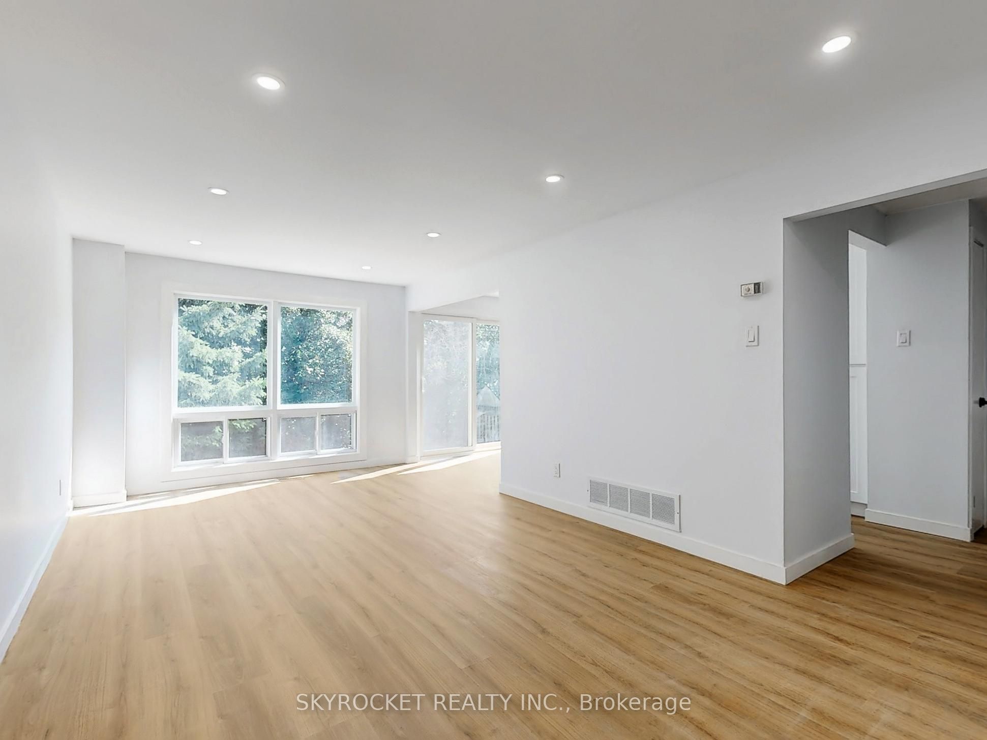 125 Bythia Street Property Photo 3