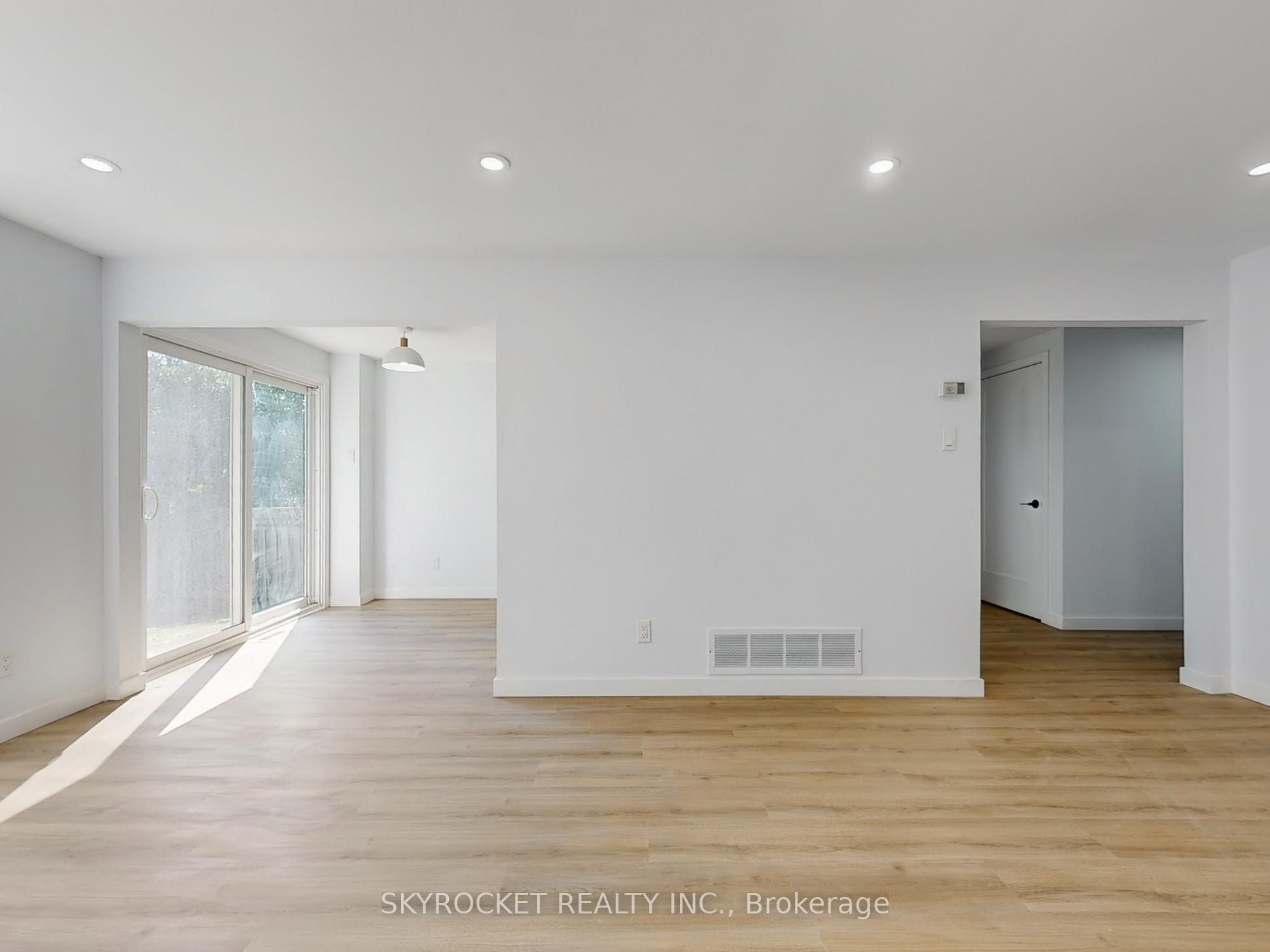 125 Bythia Street Property Photo 4