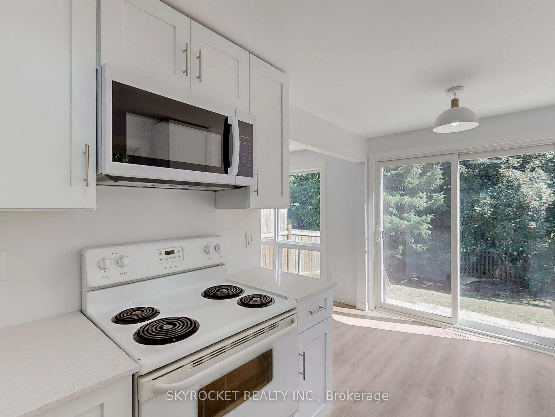125 Bythia Street Property Photo 9