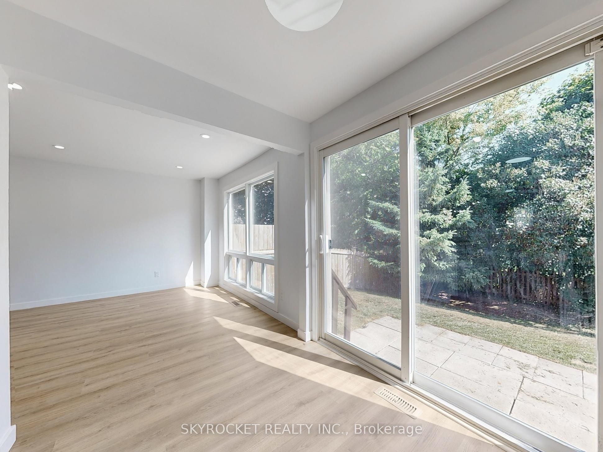 125 Bythia Street Property Photo 13