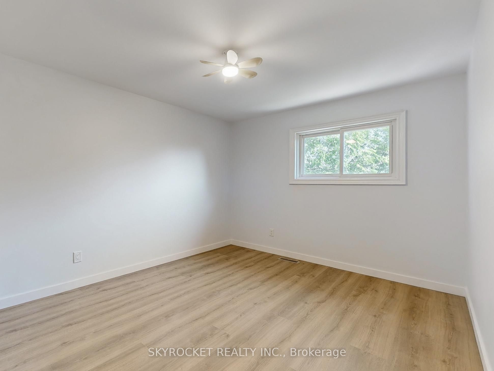 125 Bythia Street Property Photo 18