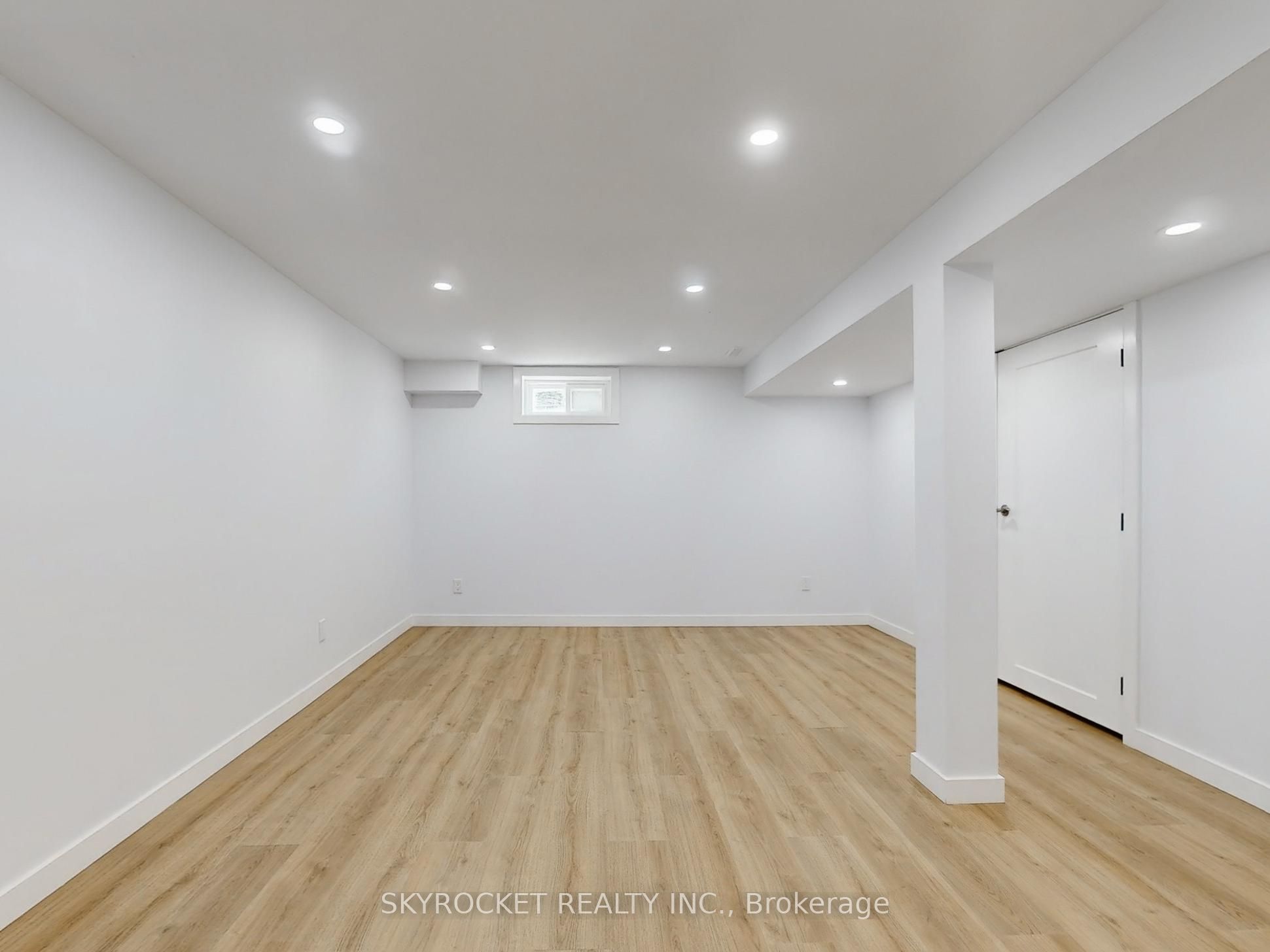 125 Bythia Street Property Photo 27