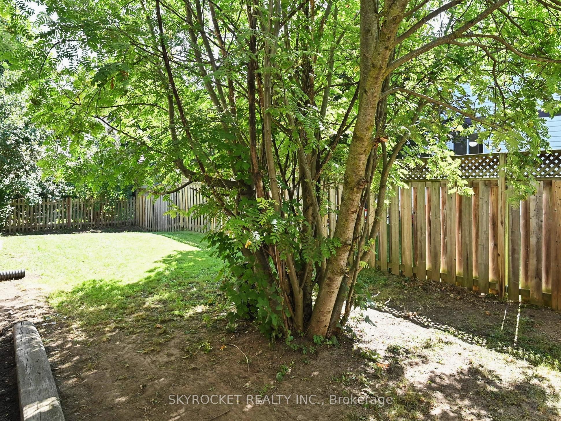 125 Bythia Street Property Photo 30