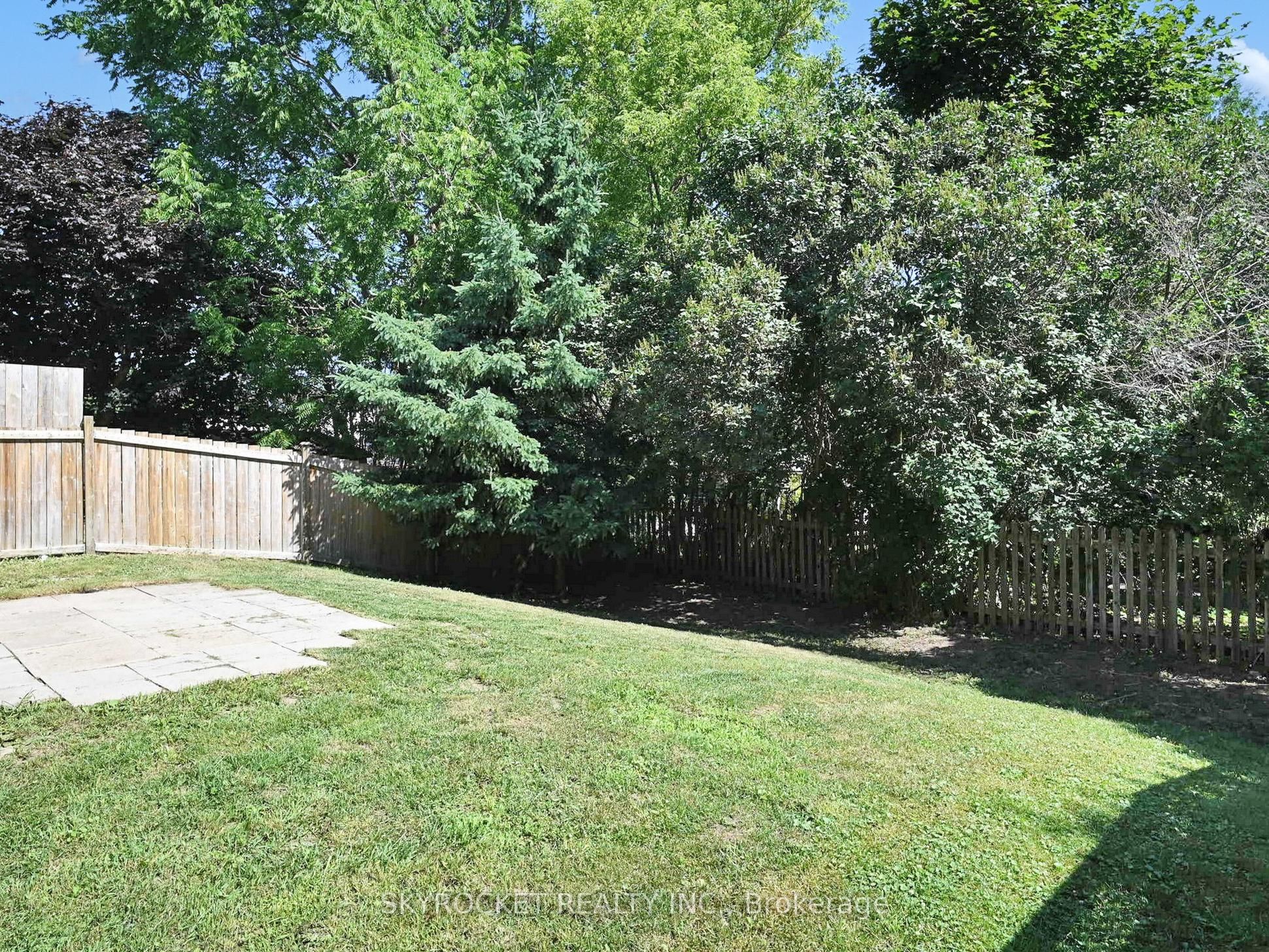 125 Bythia Street Property Photo 35