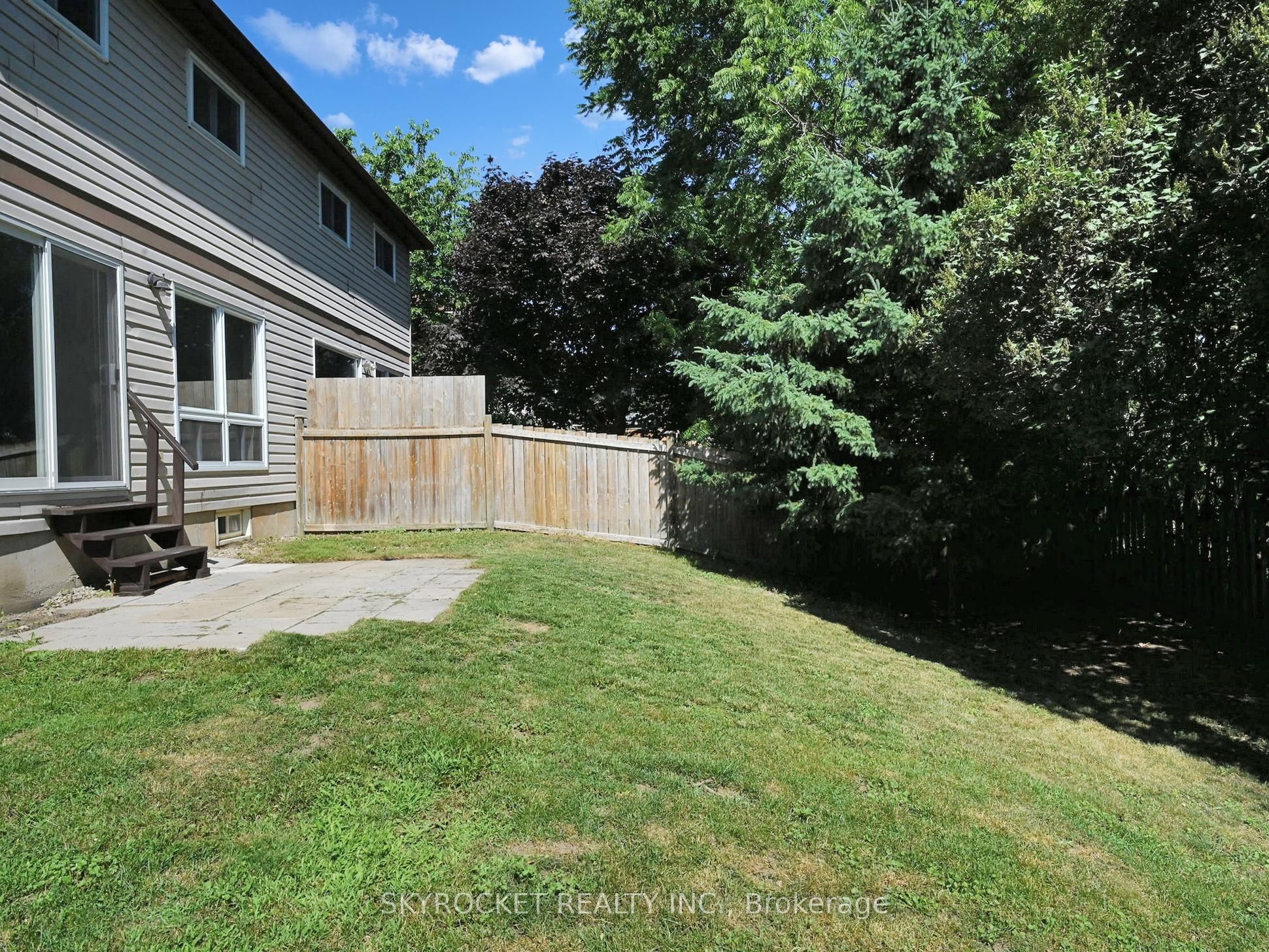 125 Bythia Street Property Photo 36