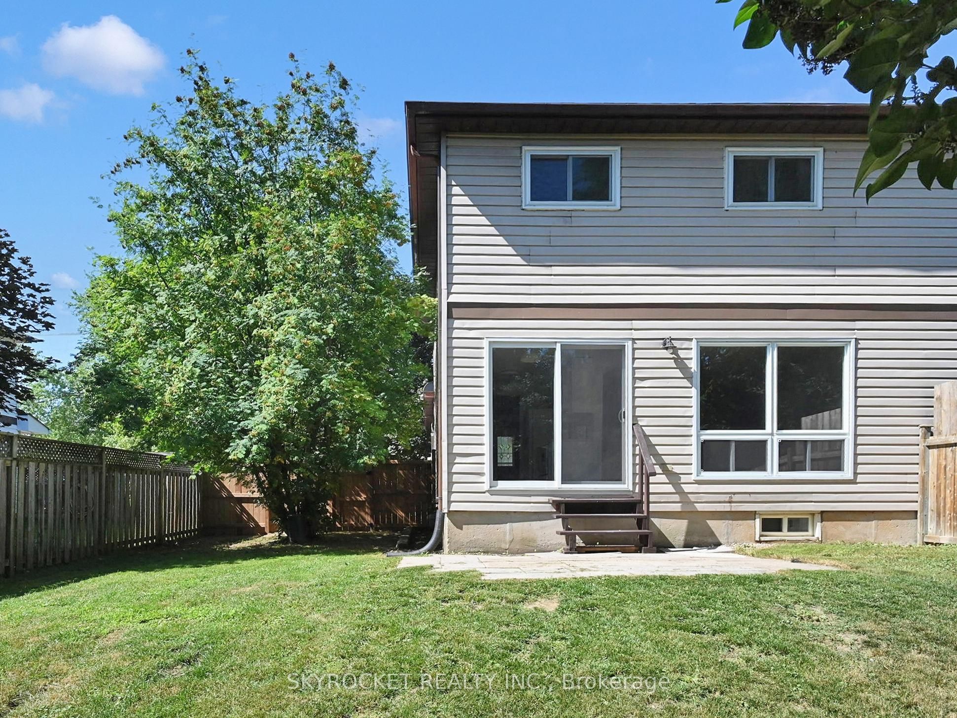 125 Bythia Street Property Photo 38