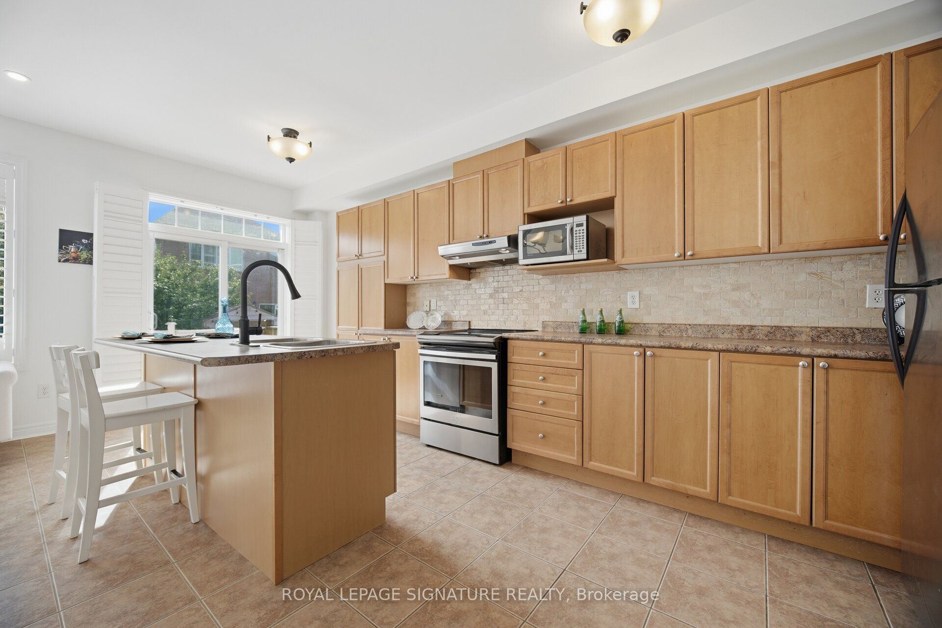 3250 Sunlight Street Property Photo 10