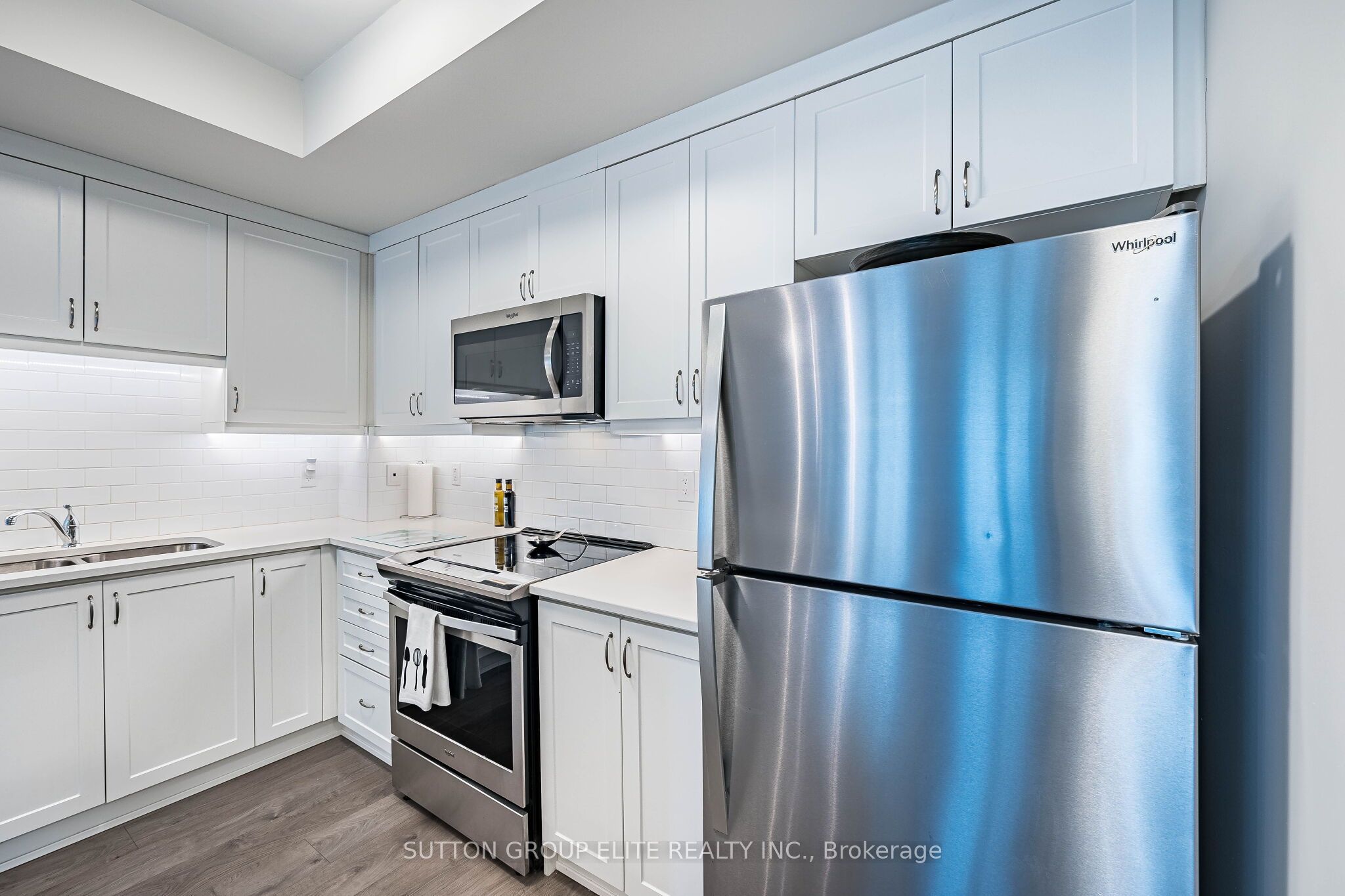 19 Applewood Lane 245 Property Photo 6