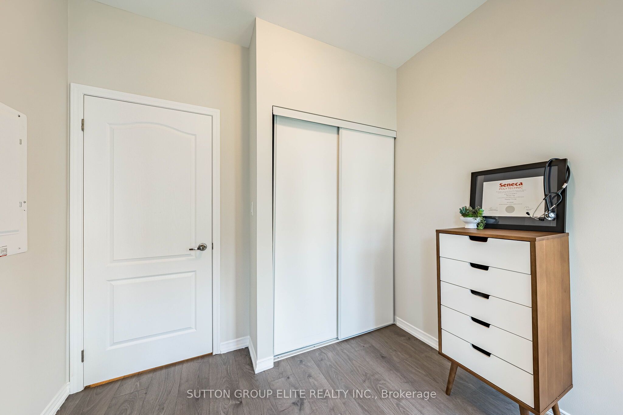 19 Applewood Lane 245 Property Photo 18