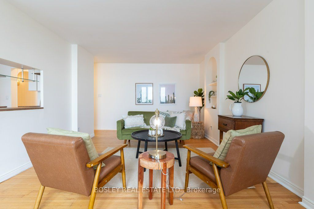 2693 Lakeshore Boulevard W 1 Property Photo 6
