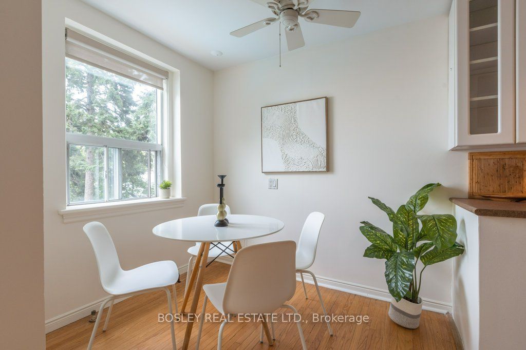 2693 Lakeshore Boulevard W 1 Property Photo 8