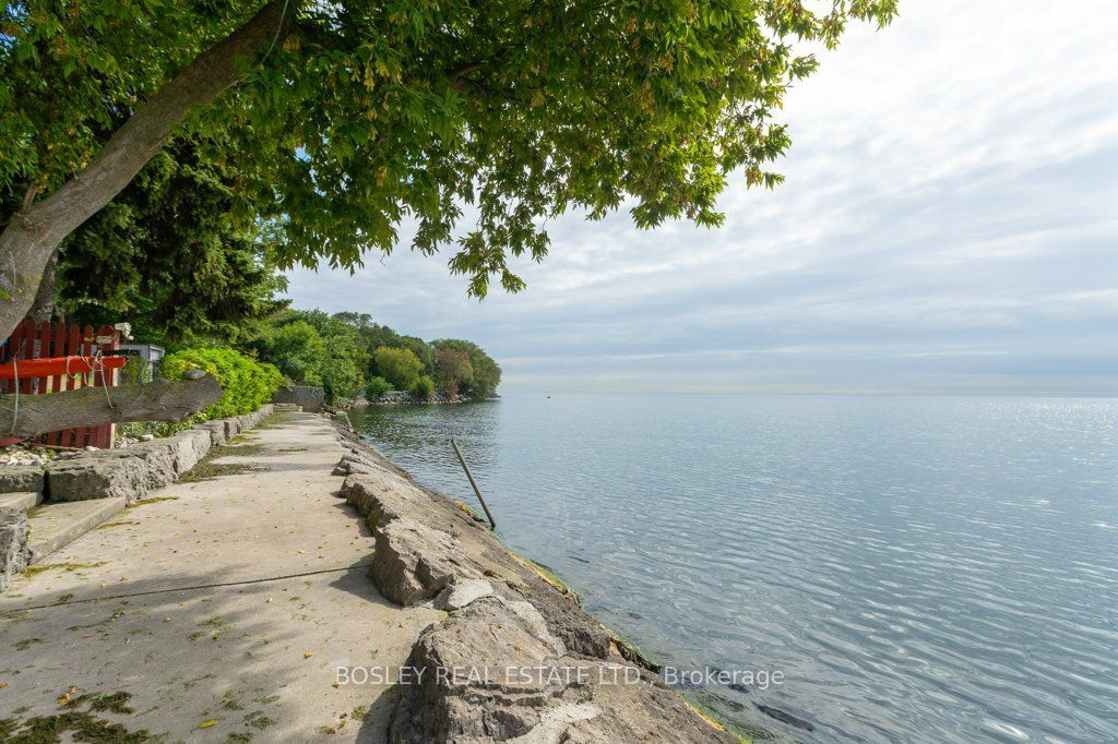 2693 Lakeshore Boulevard W 1 Property Photo 26