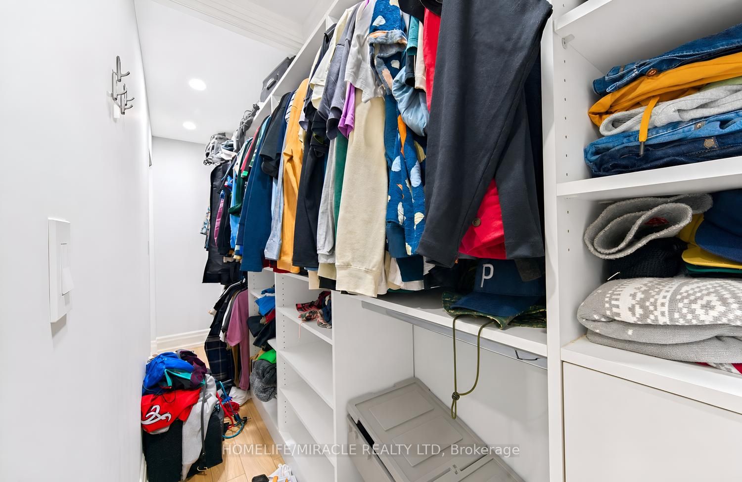 24 Acorn Avenue Property Photo 28