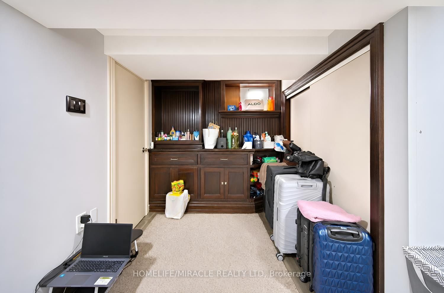 24 Acorn Avenue Property Photo 37