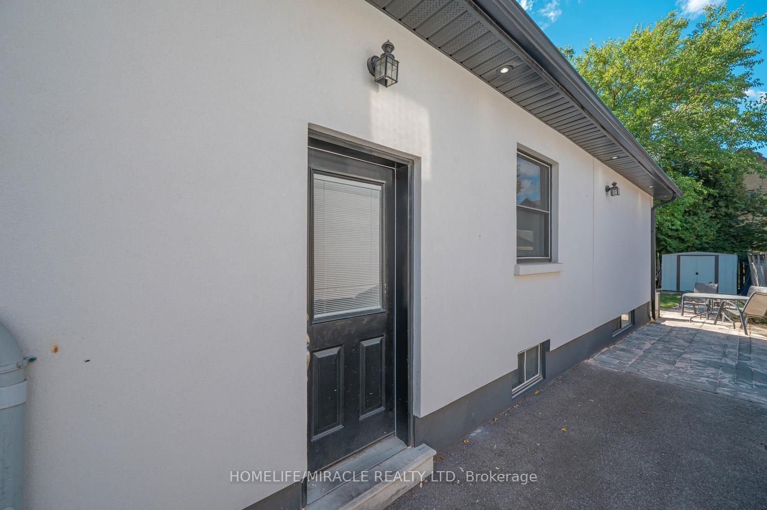 24 Acorn Avenue Property Photo 42